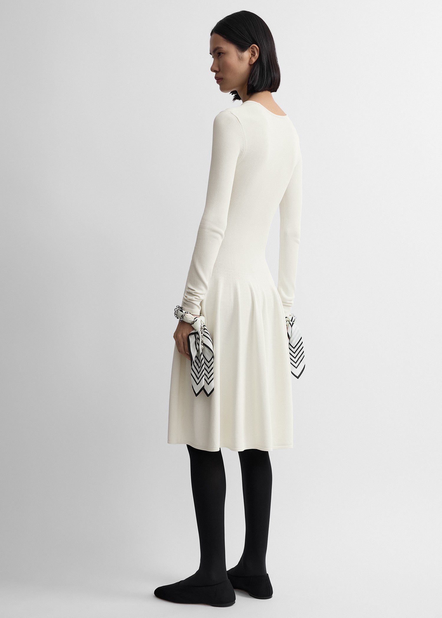Sculpted knit dress off-white