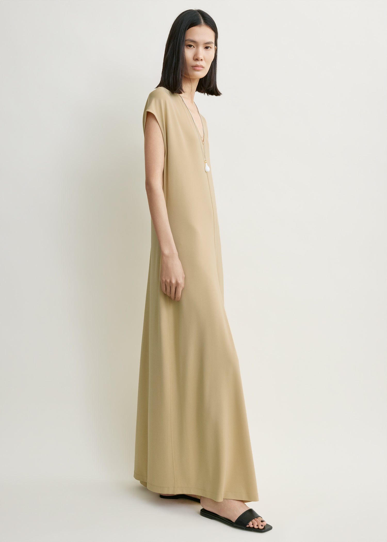 V-neck jersey dress chai petite