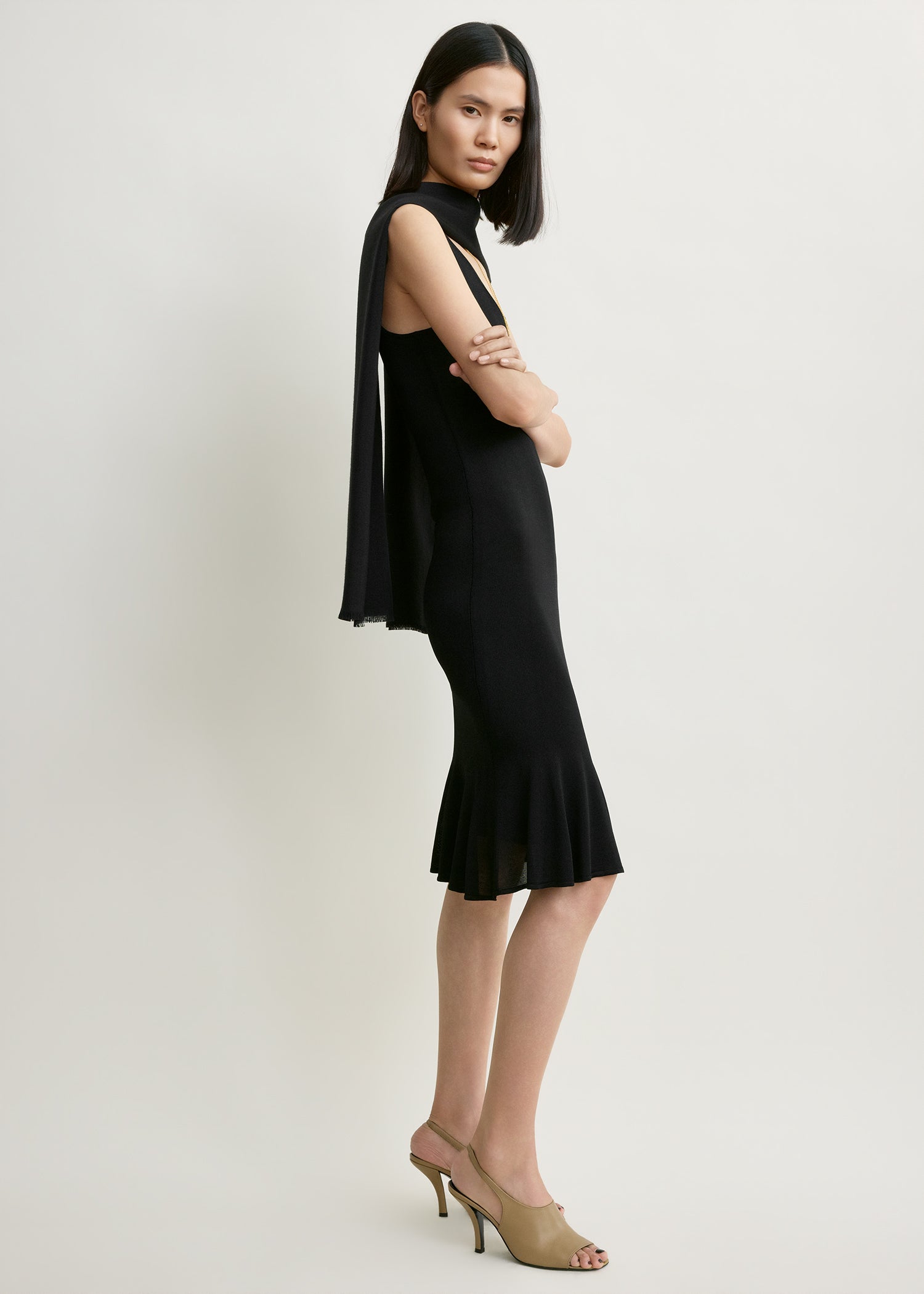 Fluted hem dress black