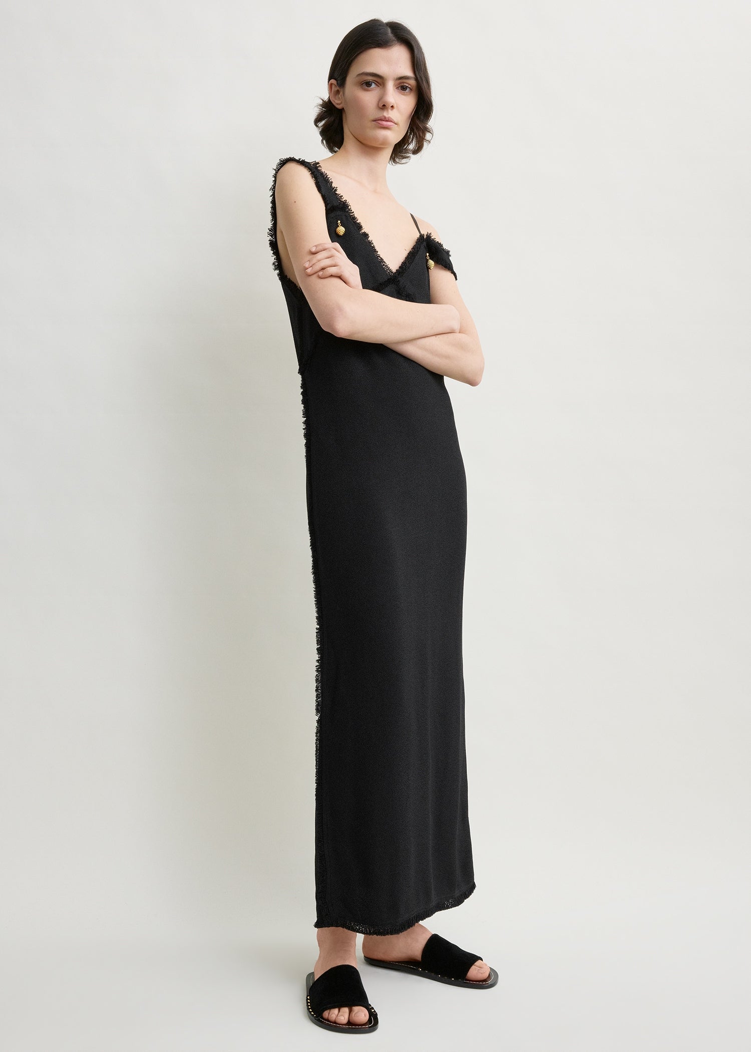 V-neck raw slip dress black