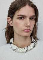 Silk scarf collar ecru/black/silver