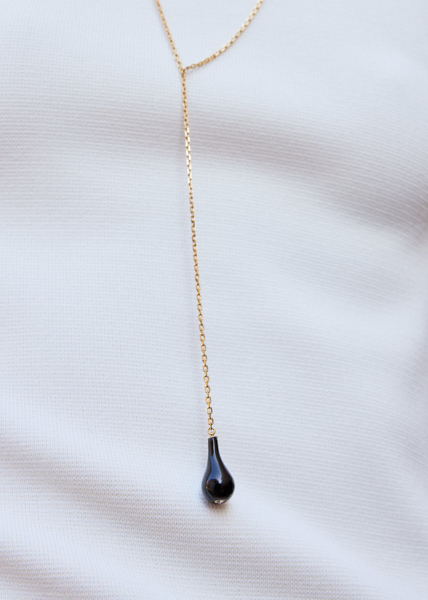 Onyx drop necklace black/gold