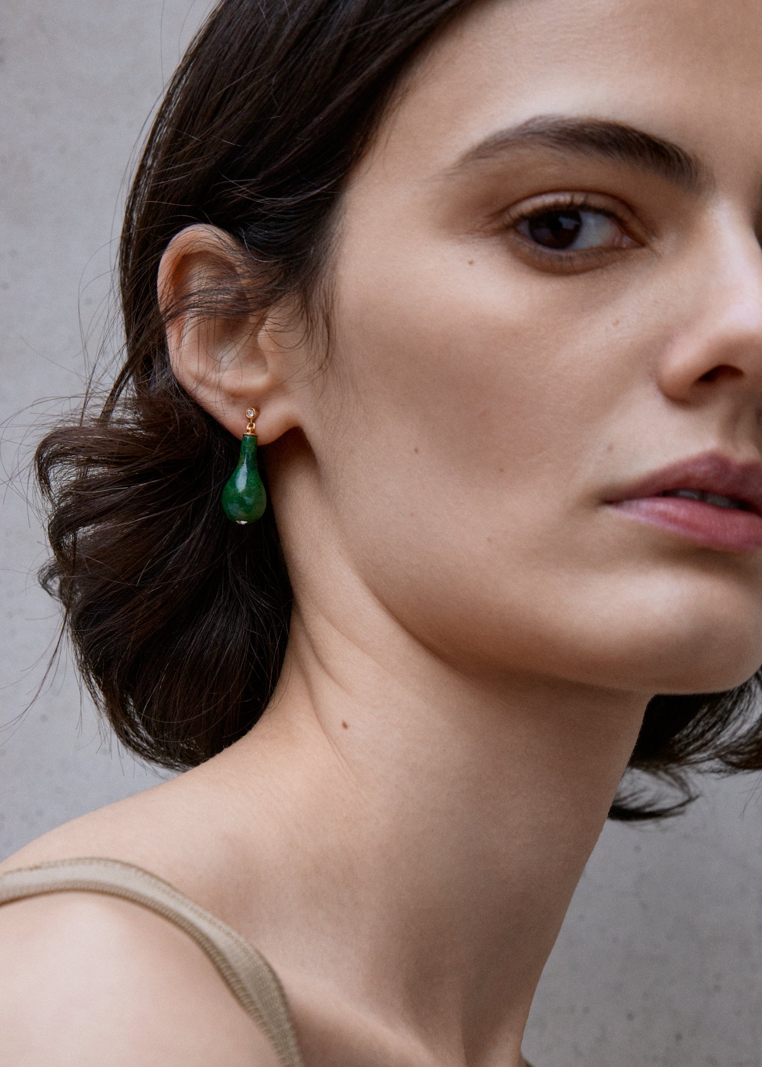 Jade drops dark green/gold