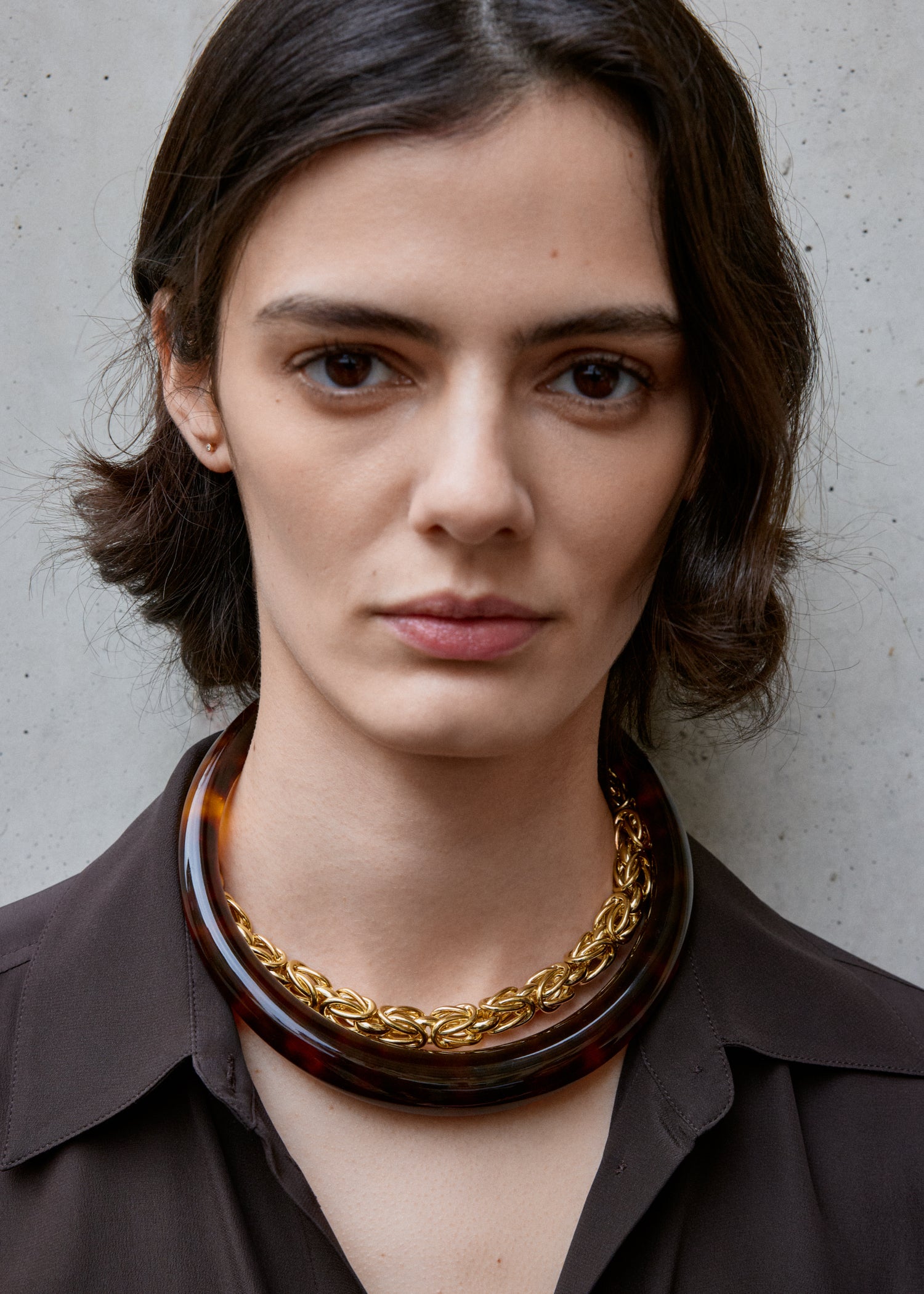 Sculpted collar bonfire