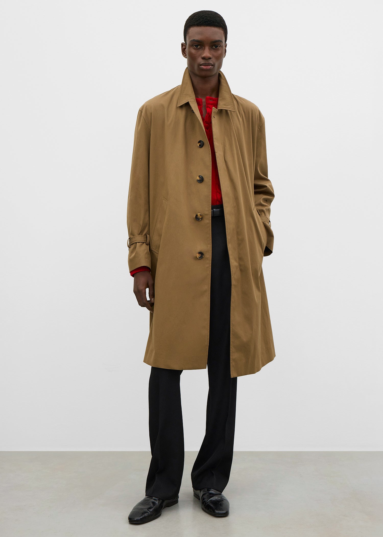 Trench hazel