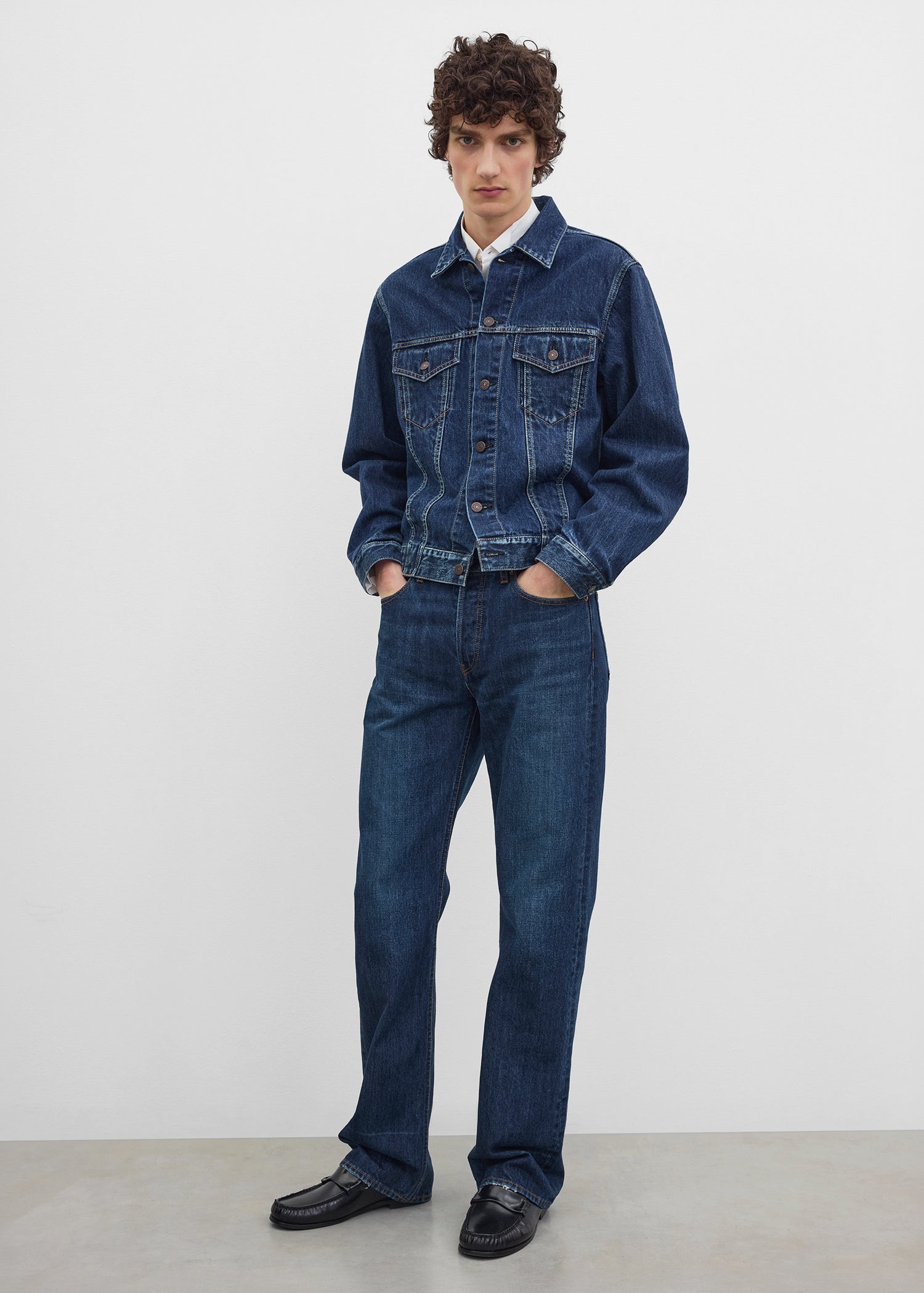 Denim jacket indigo