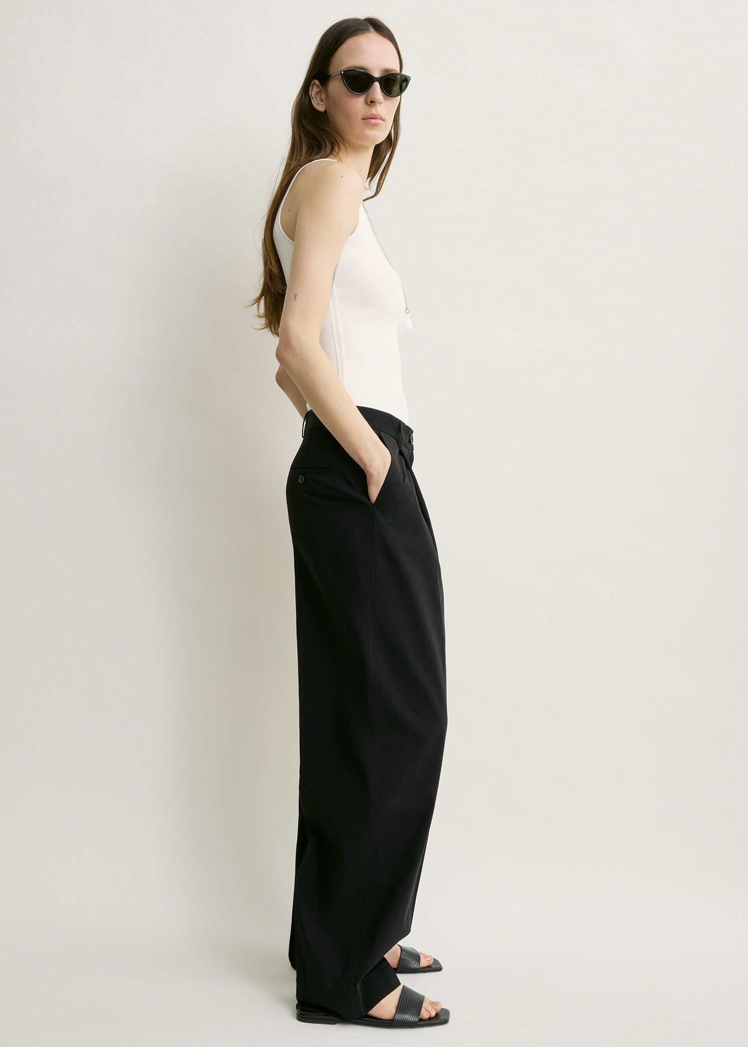 Classic compact knit tank white