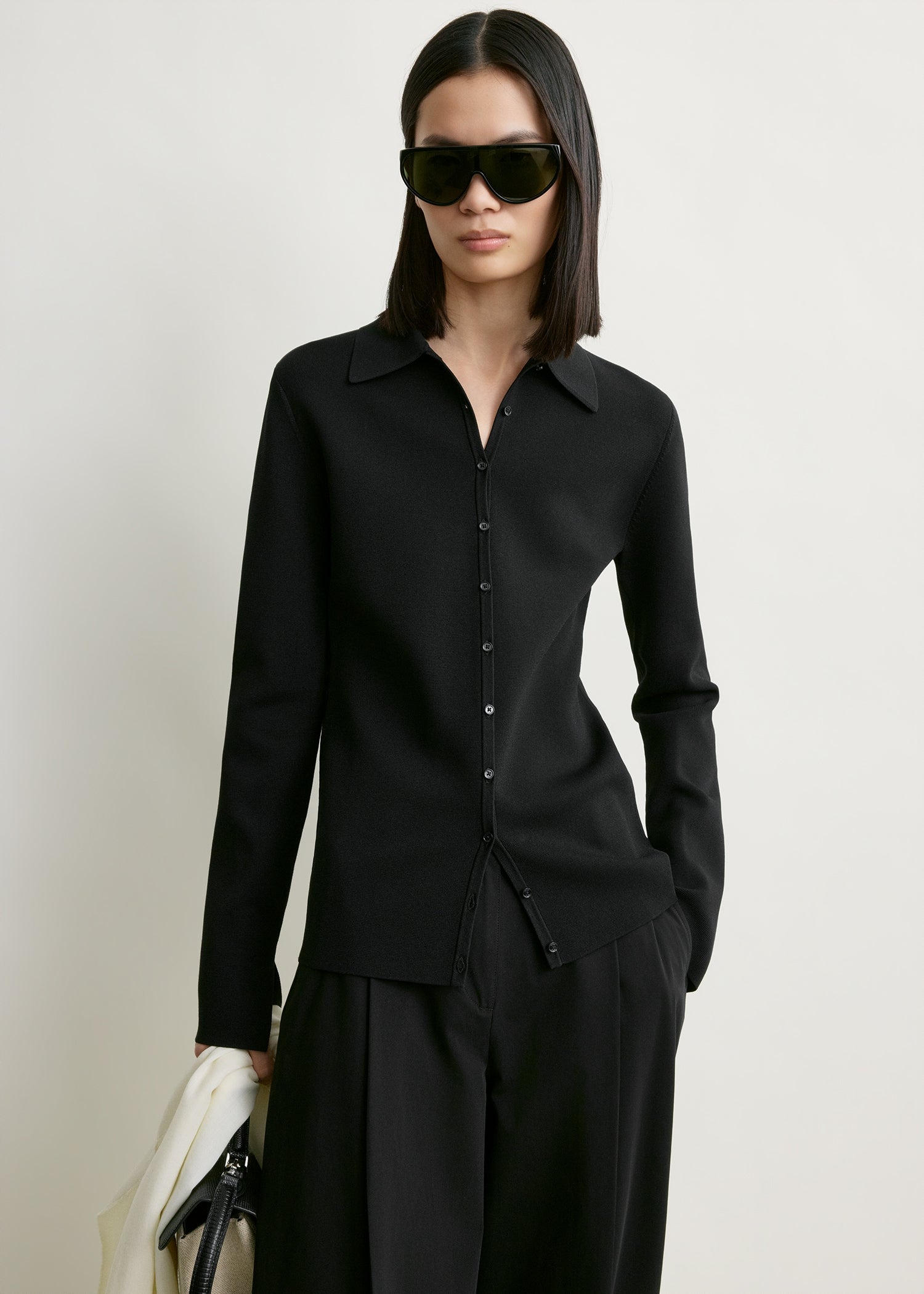 Compact knit buttoned top black