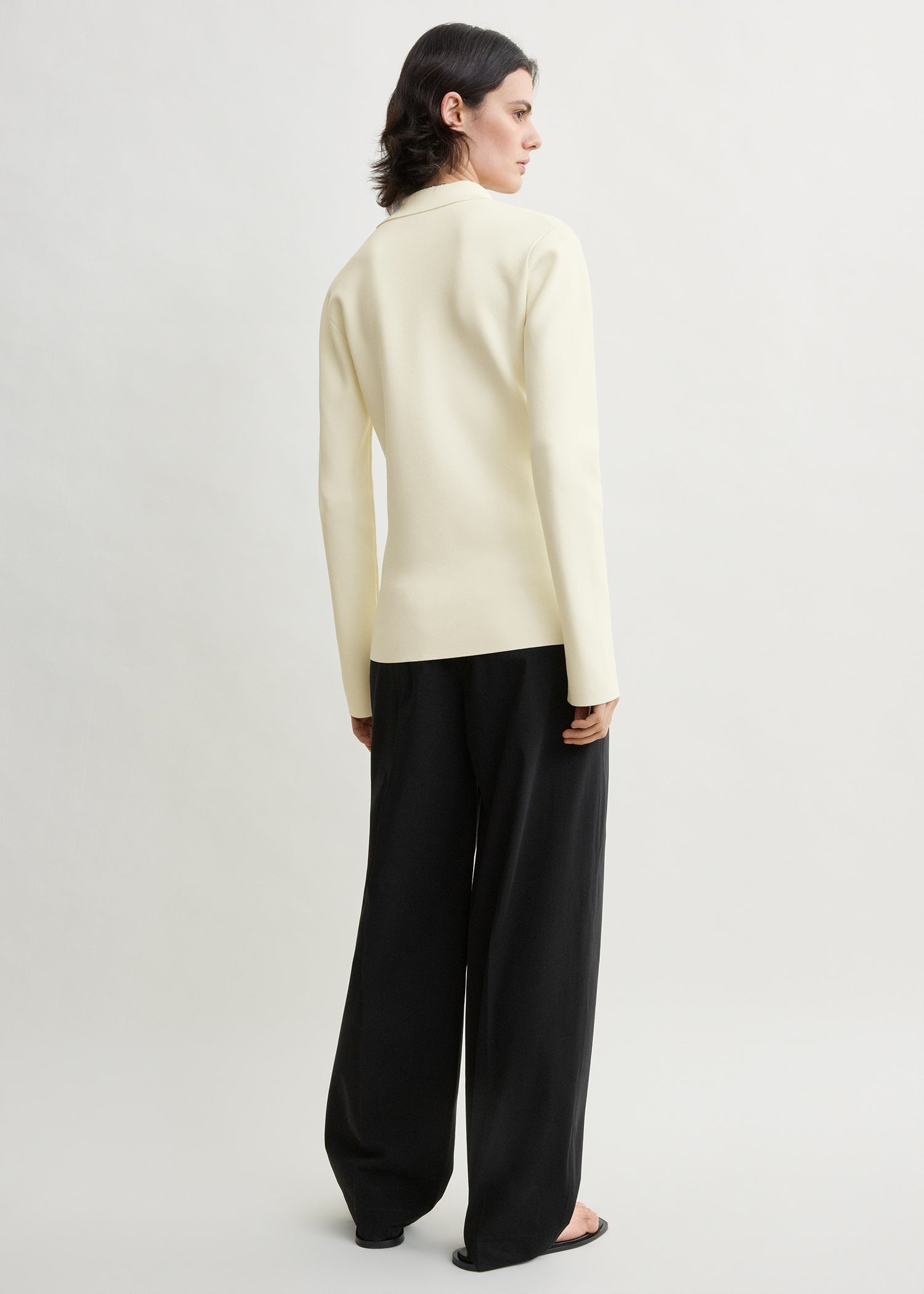 Compact knit buttoned top white