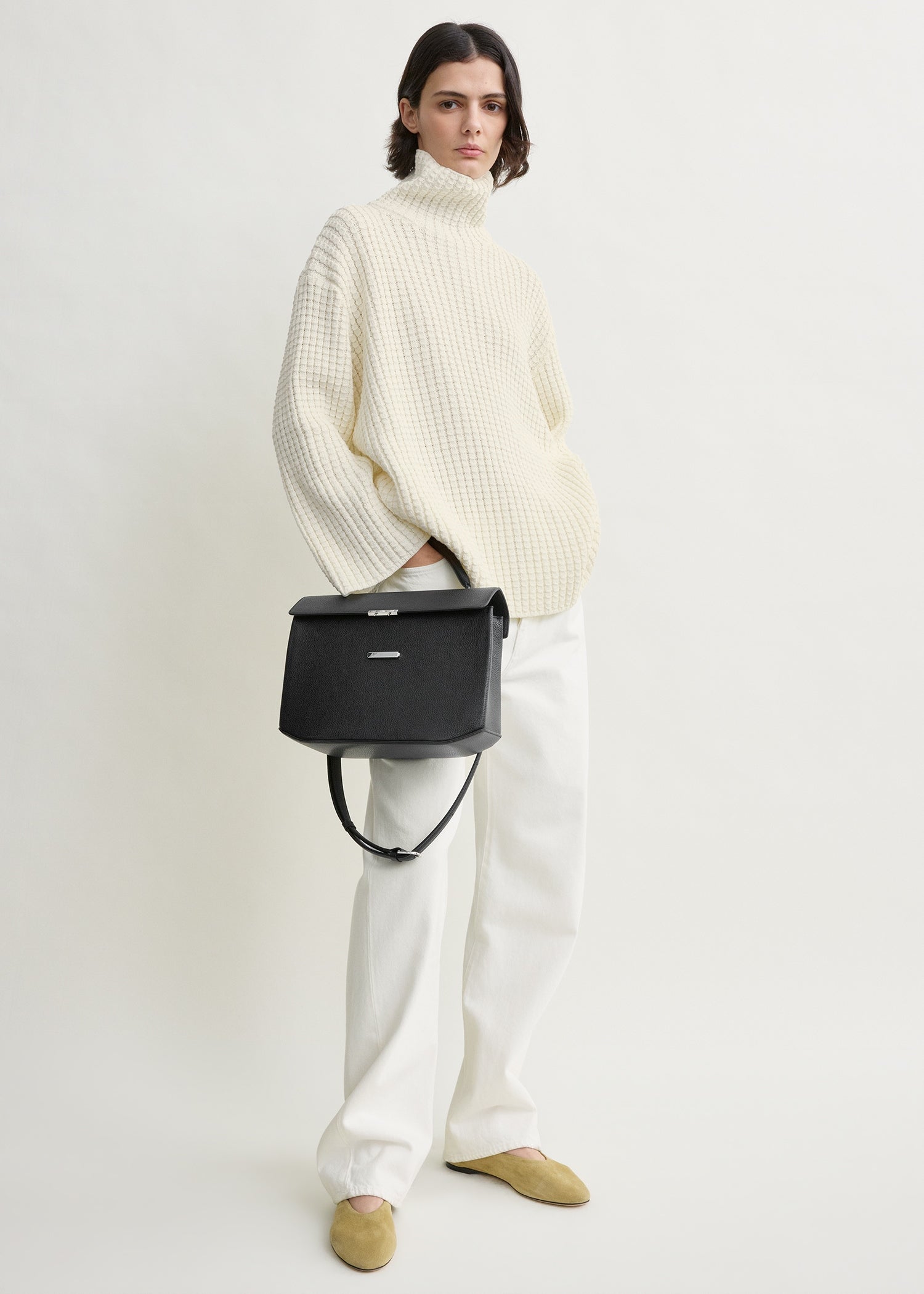 Whipstitch knit milk