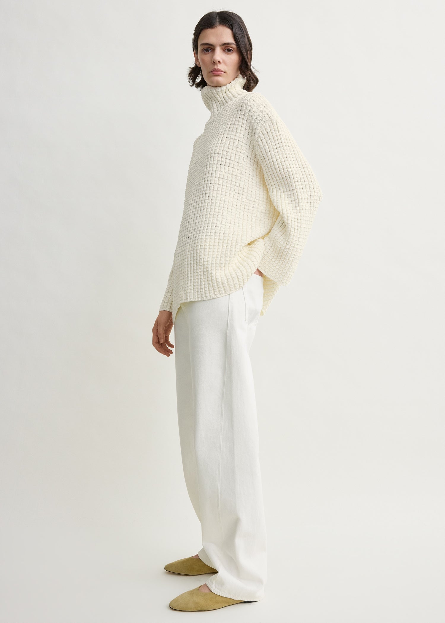 Whipstitch knit milk