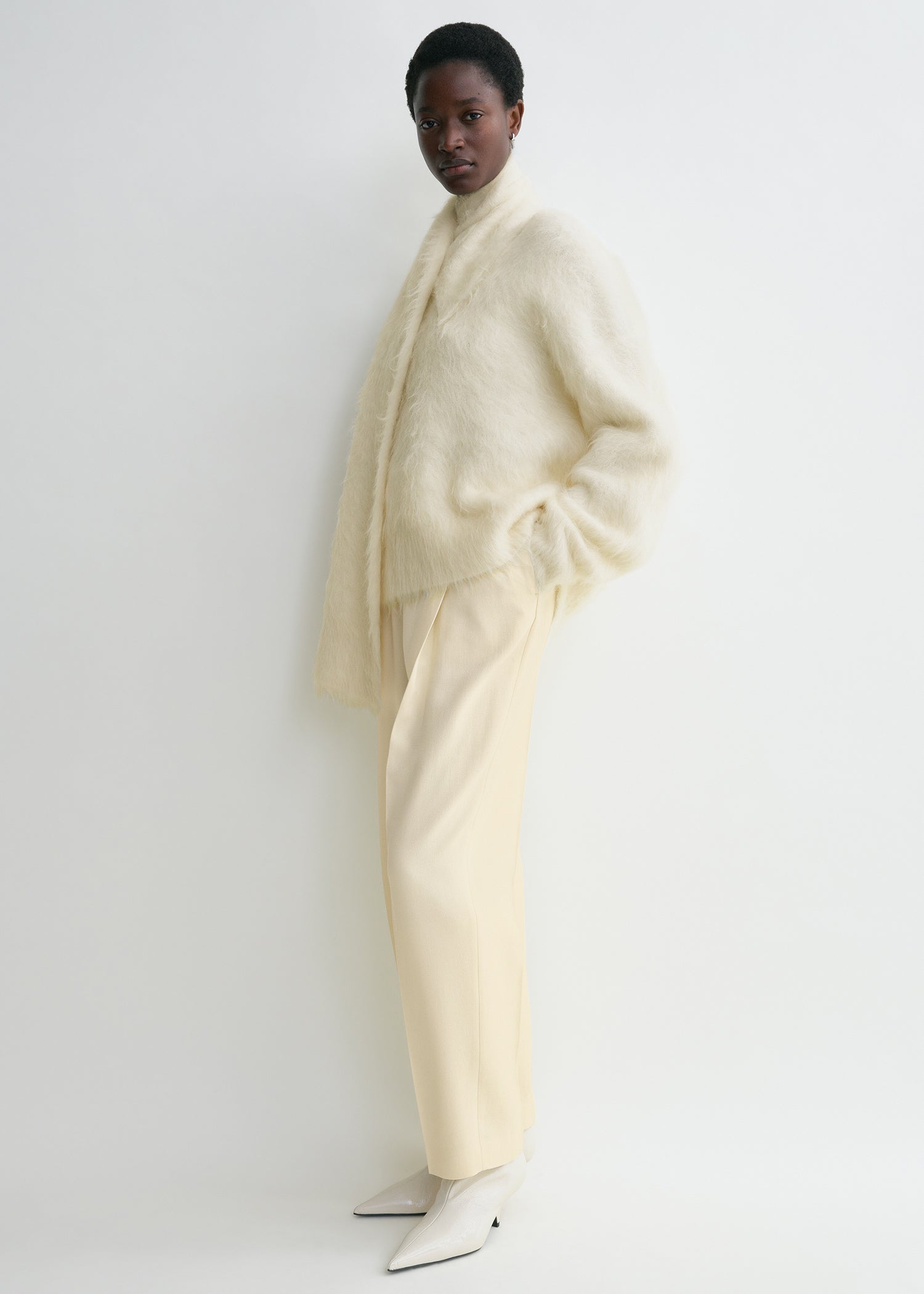 Draped-scarf knit ivory – TOTEME
