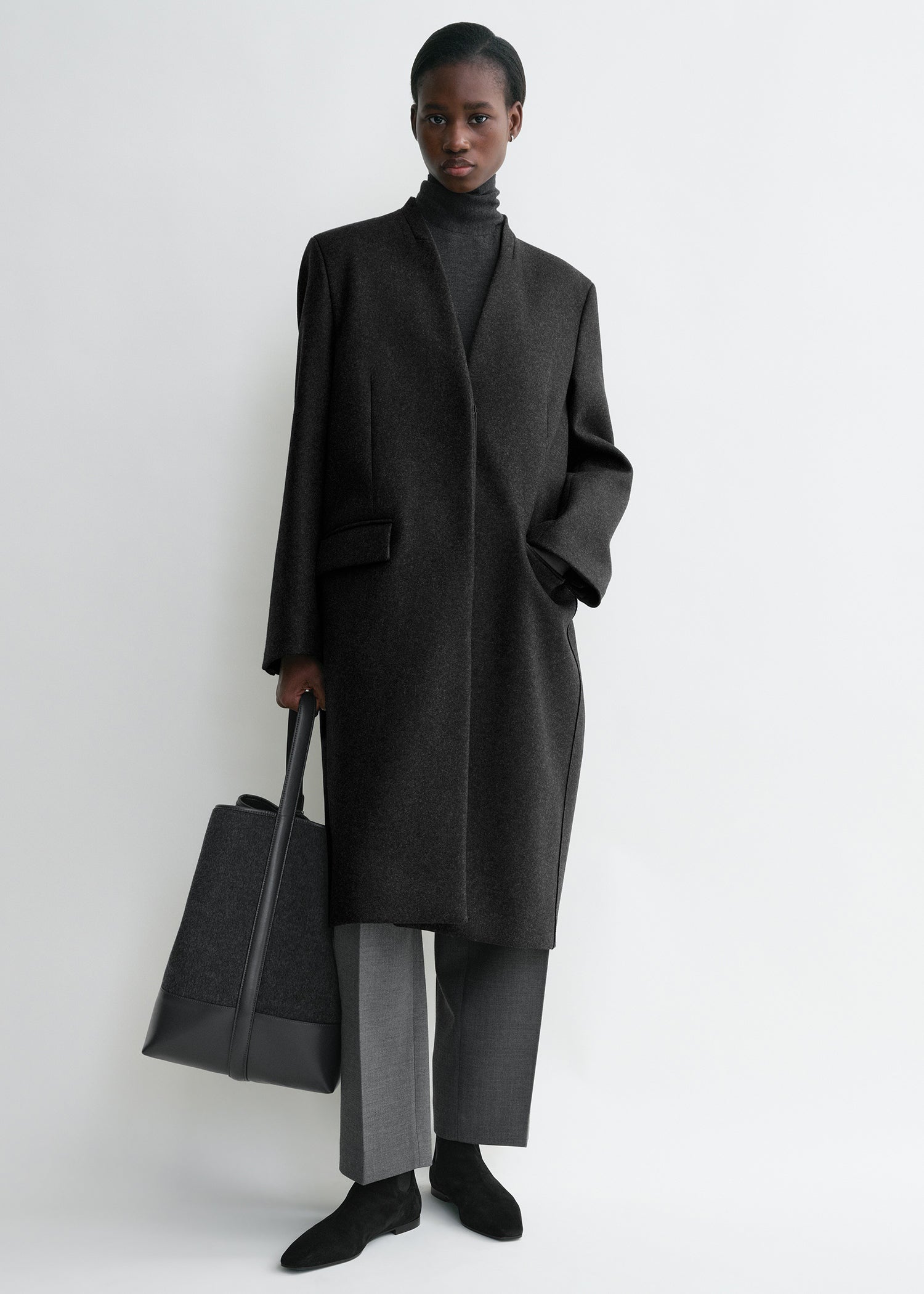 Deep pleat coat charcoal melange – TOTEME