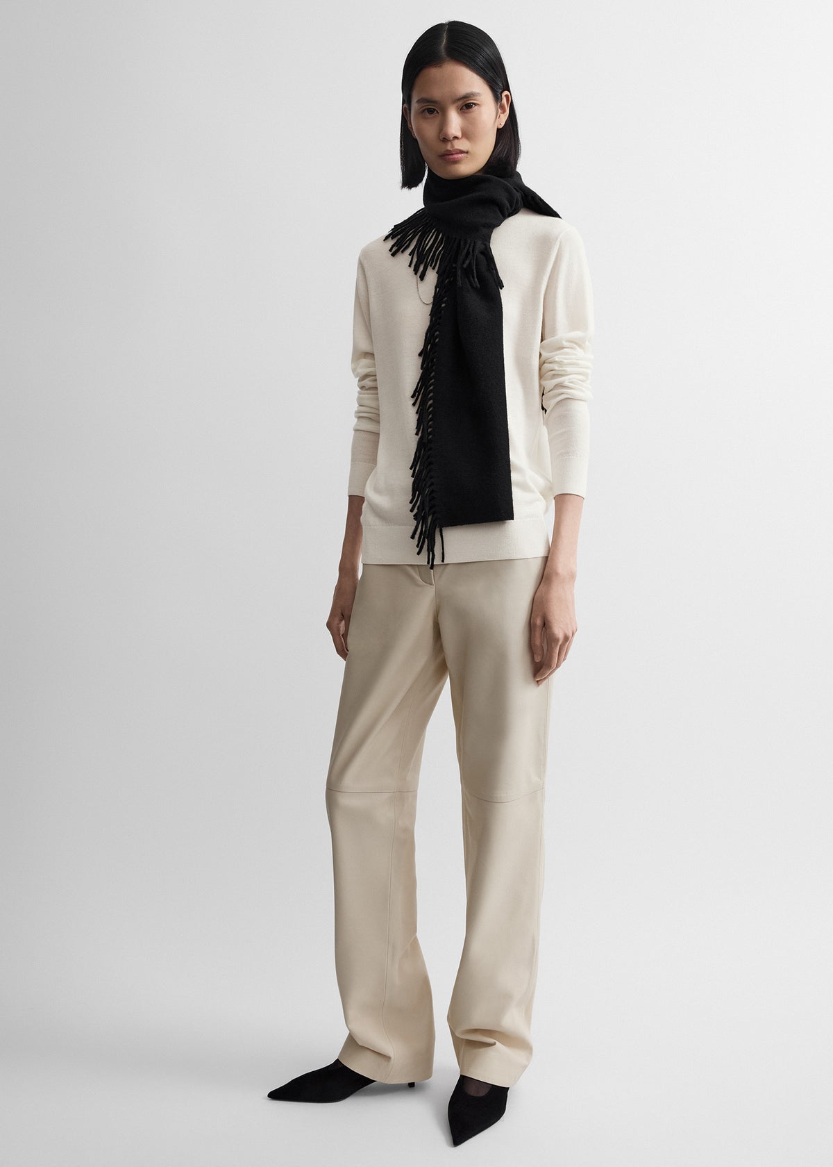 Cashmere tassel scarf black