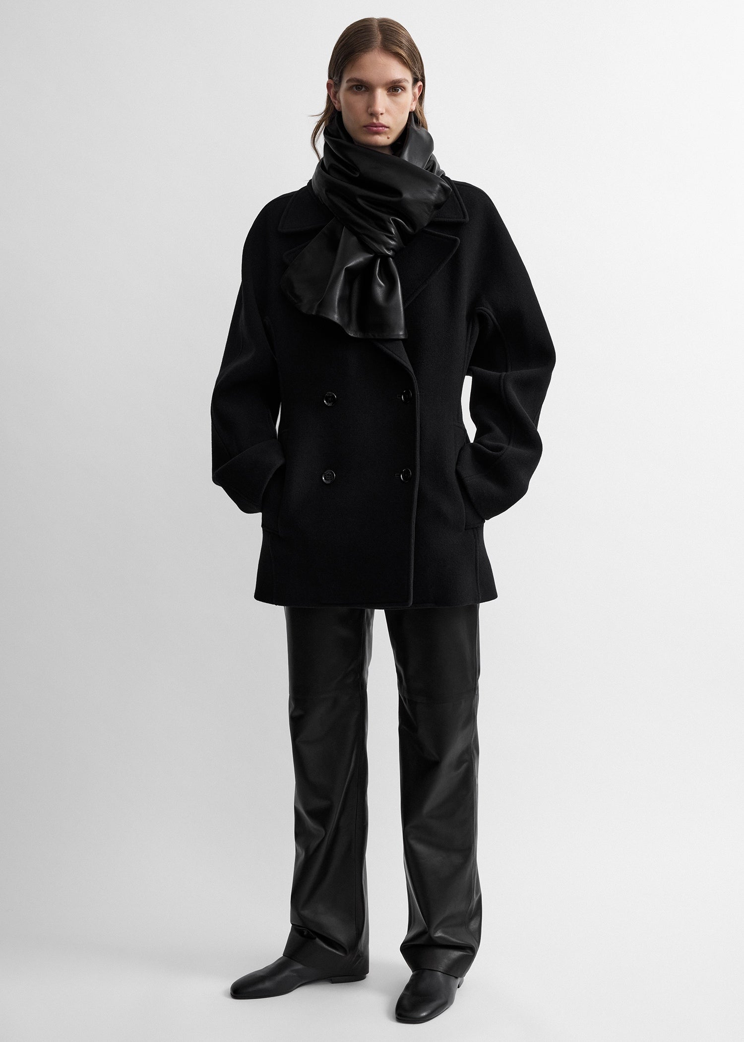 Leather cashmere scarf black