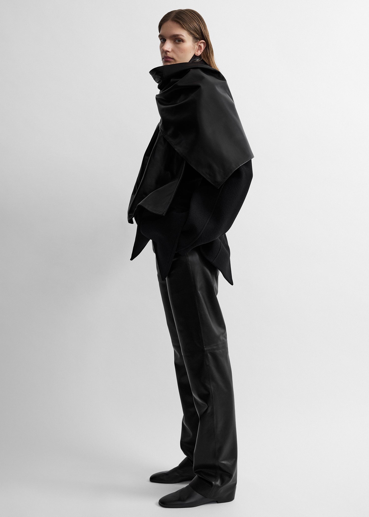 Leather cashmere scarf black