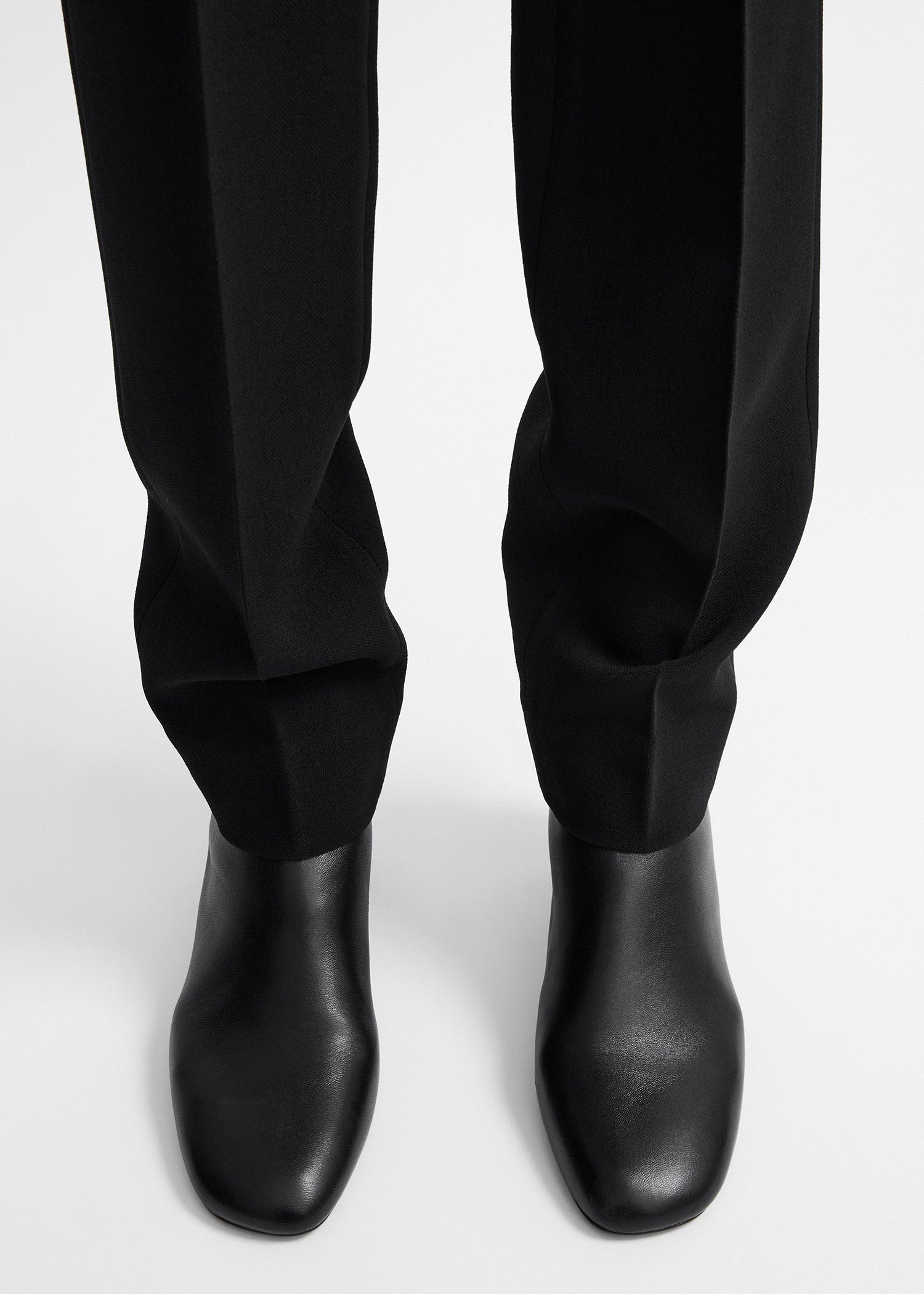 Nappa mid-heel boots black