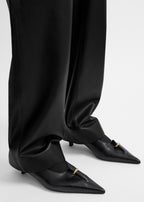 Pierced nappa pumps black