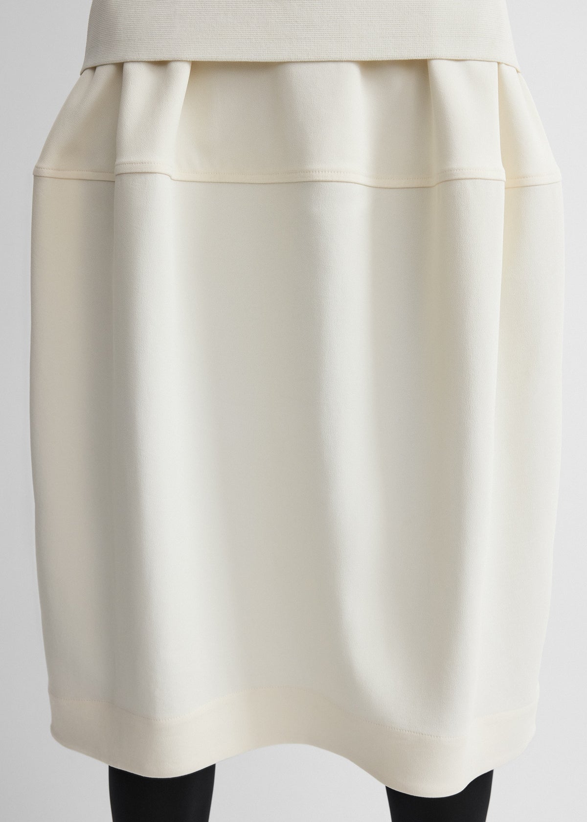 Sculptural skirt ecru
