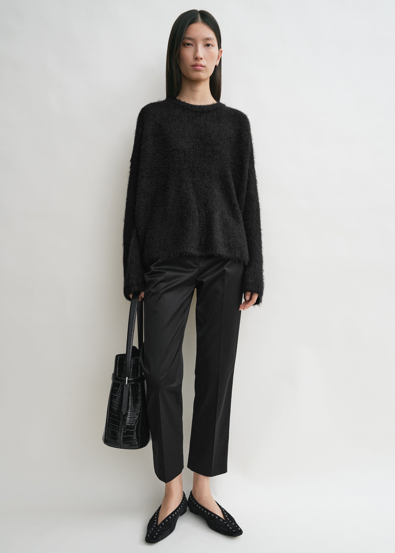 Boxy silk knit black