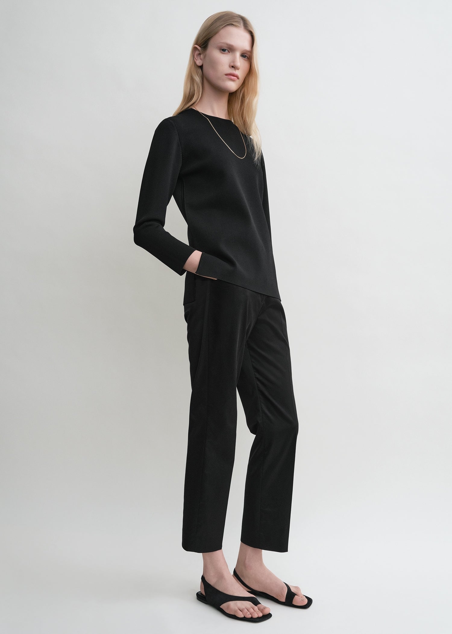 Compact knit black
