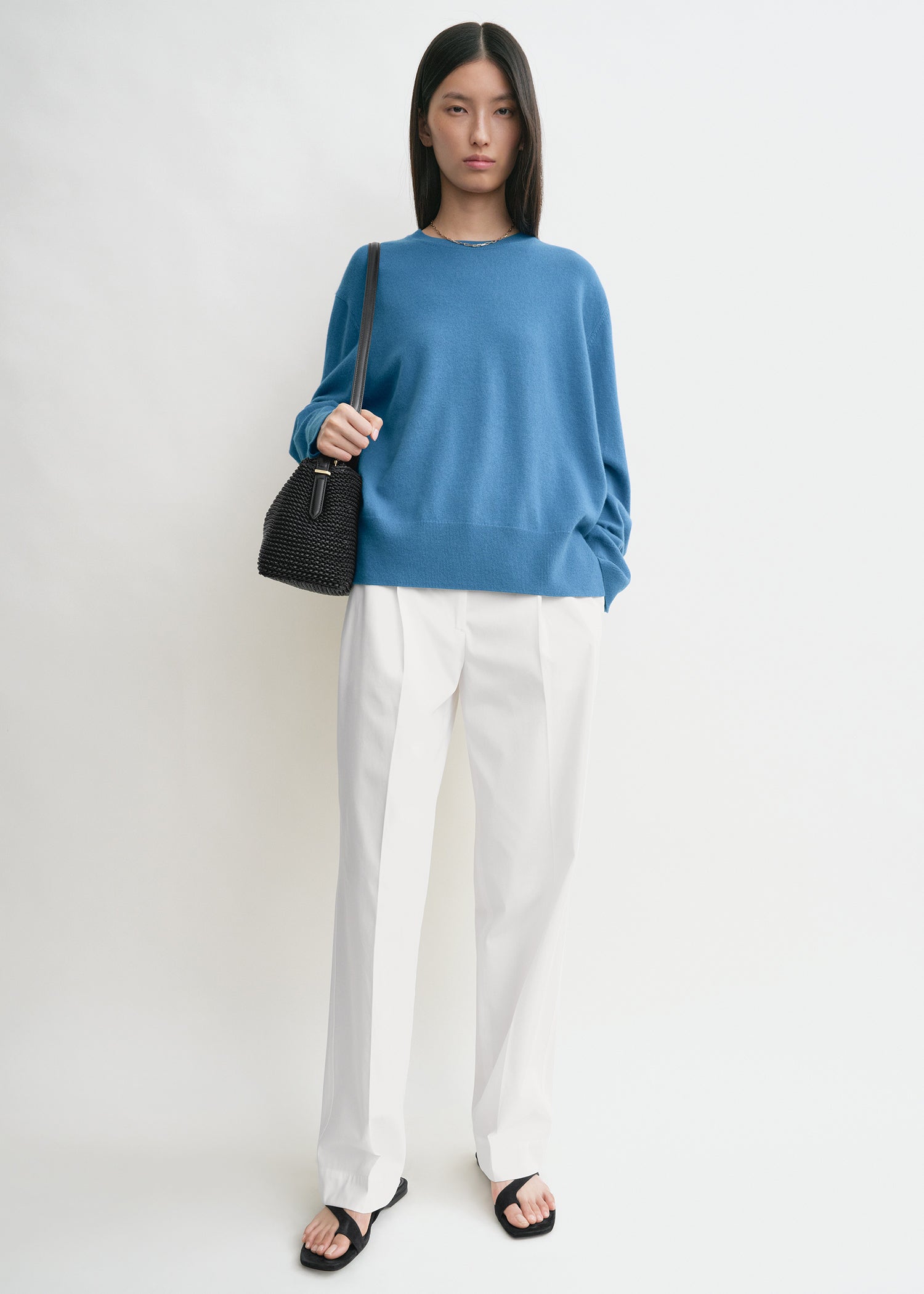 Crew-neck cashmere knit azure