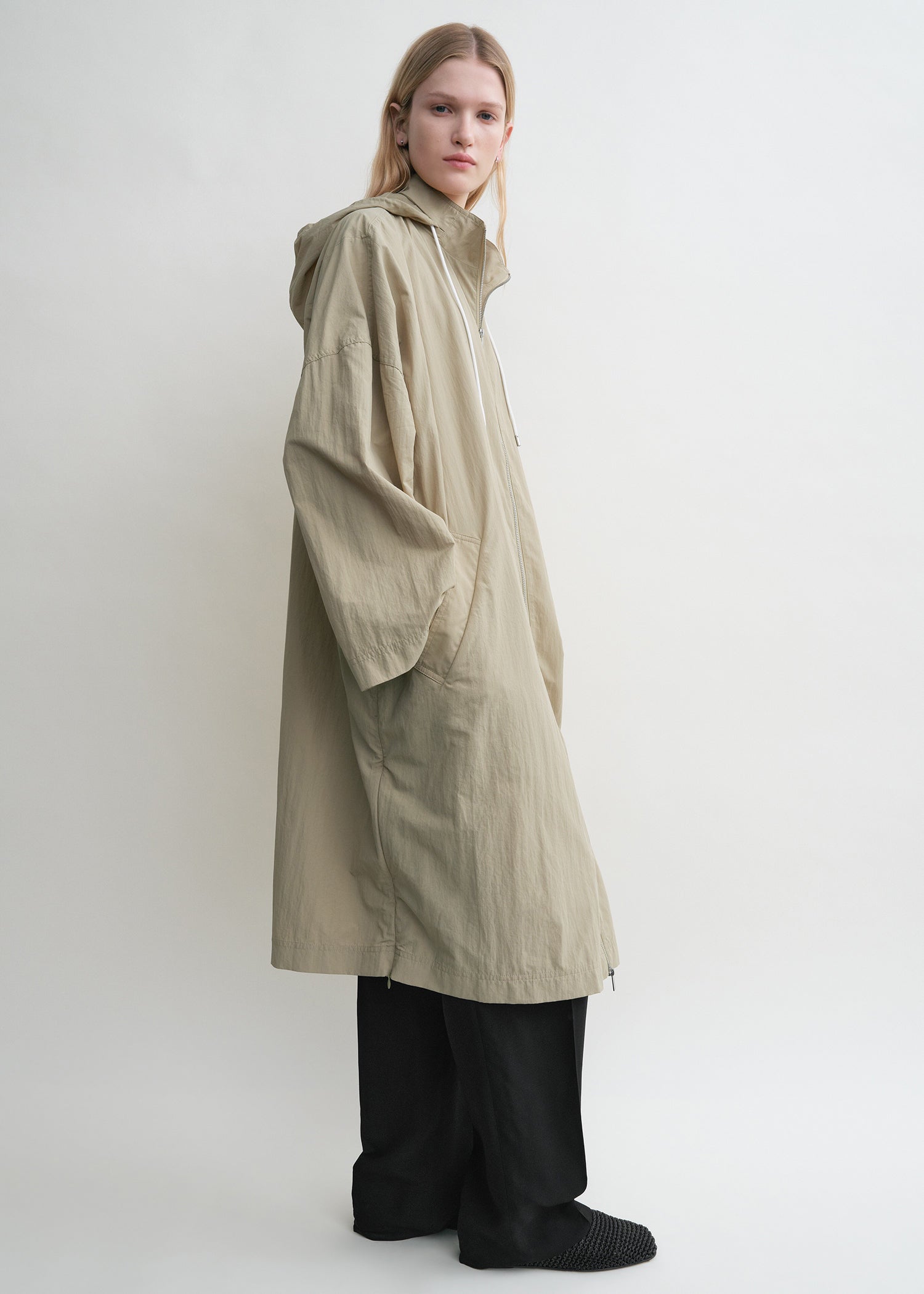 Windbreaker coat desert
