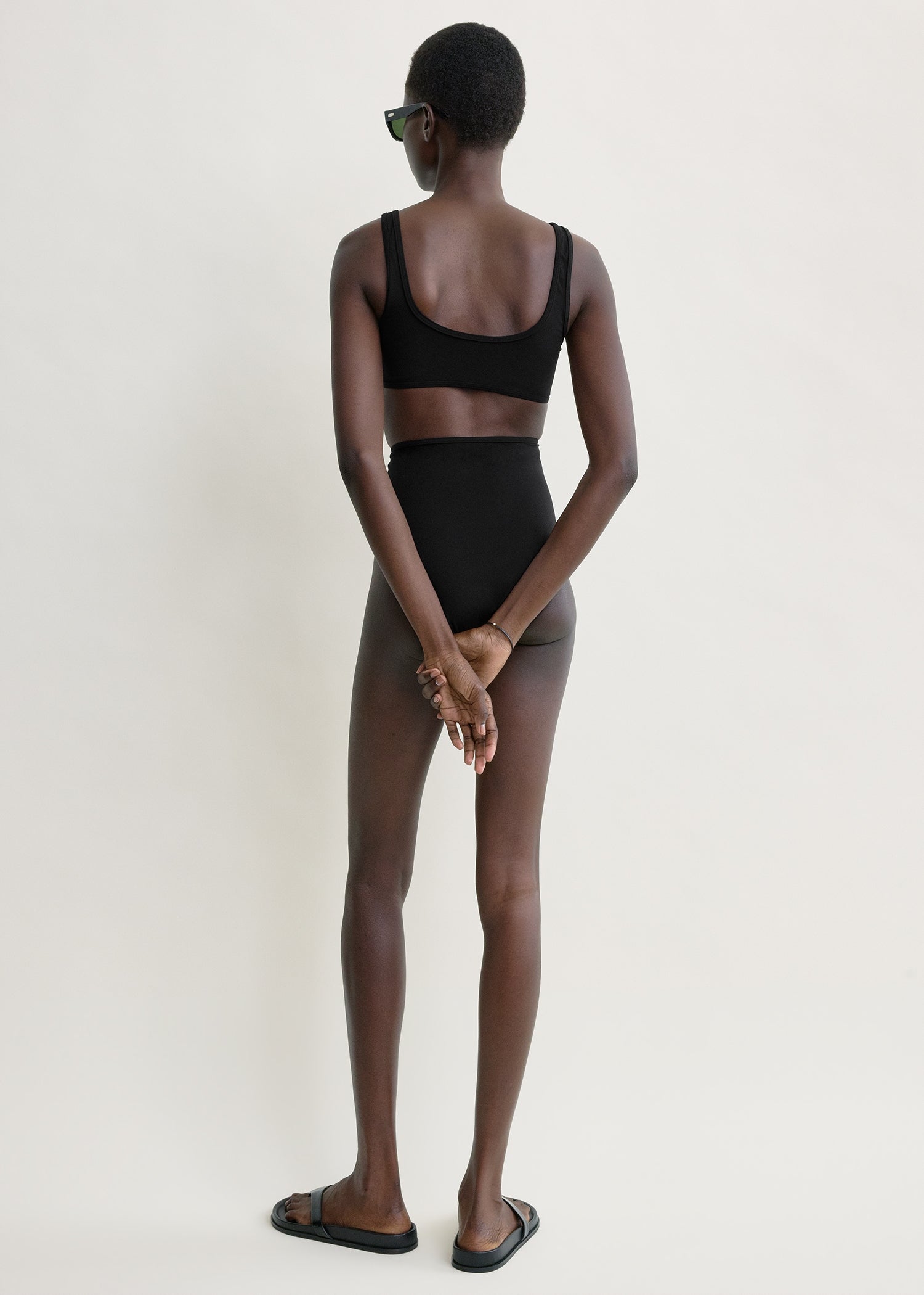 U-neck bikini top black