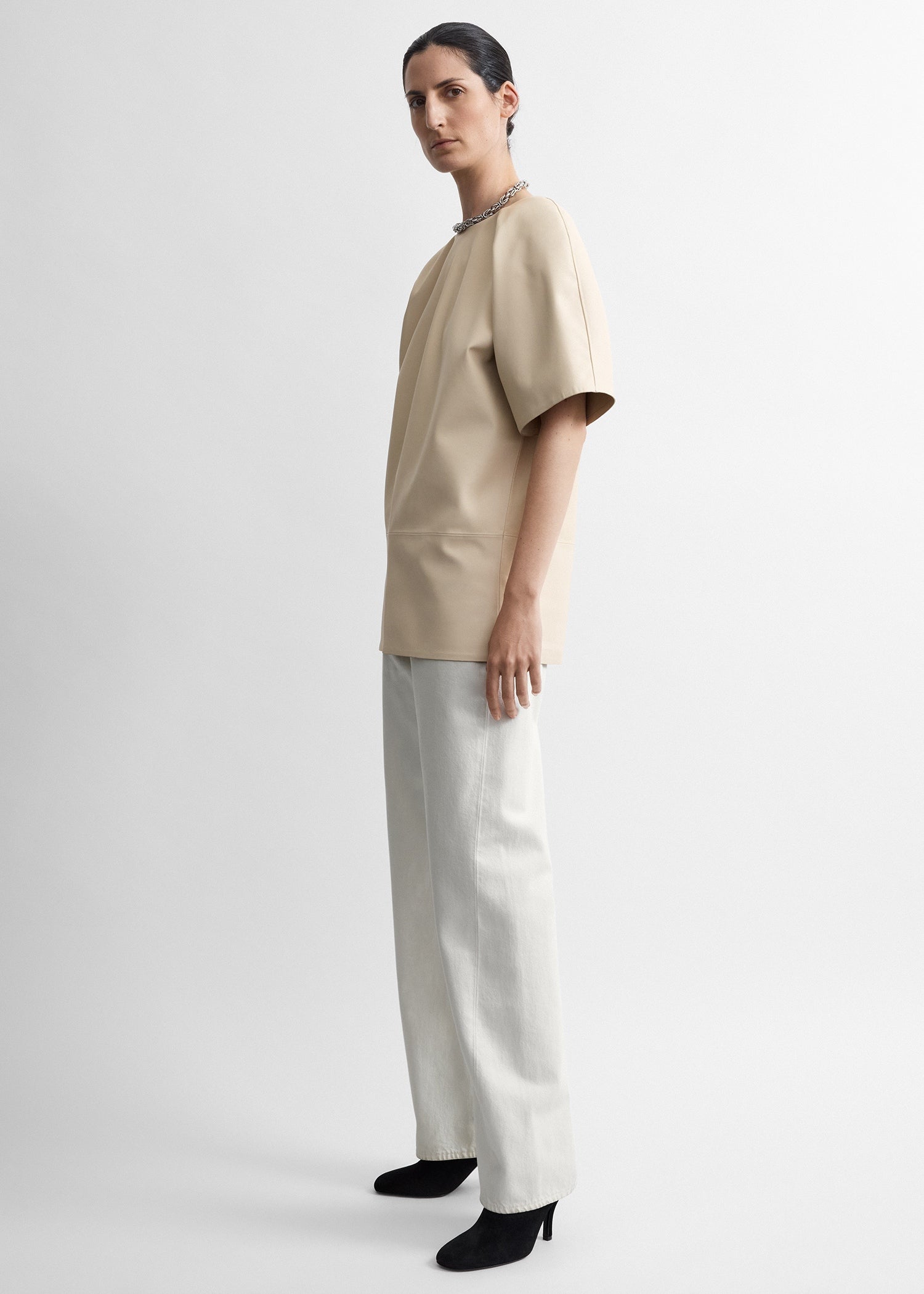 Cocoon leather top stone
