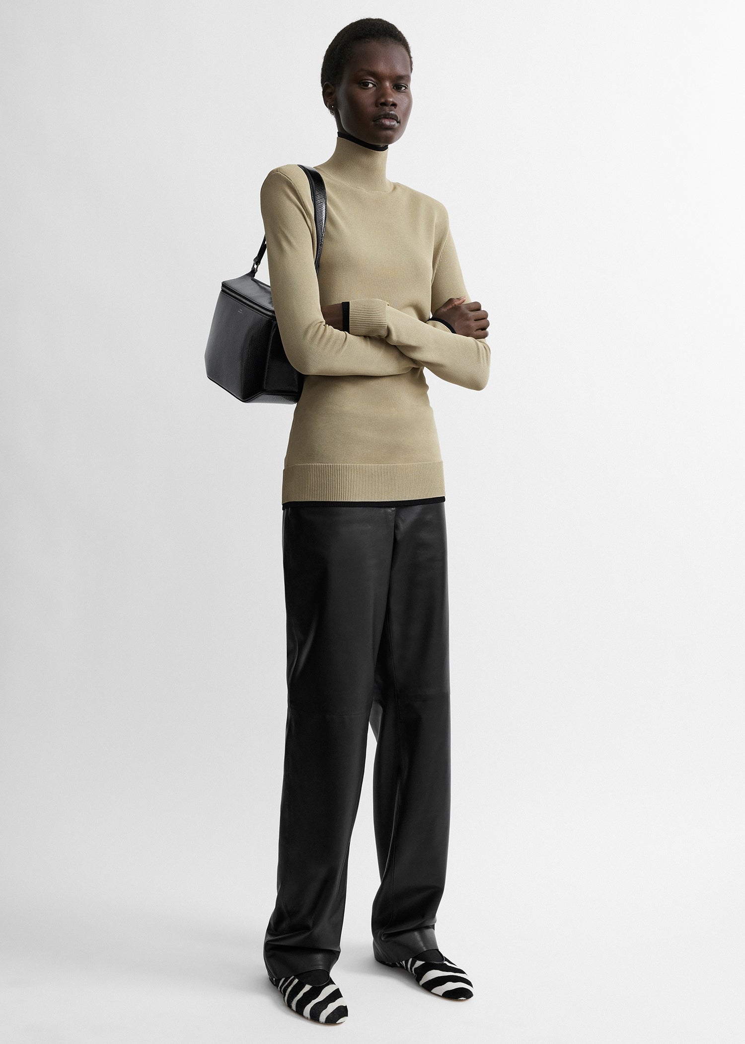 Fitted ribbed top sage