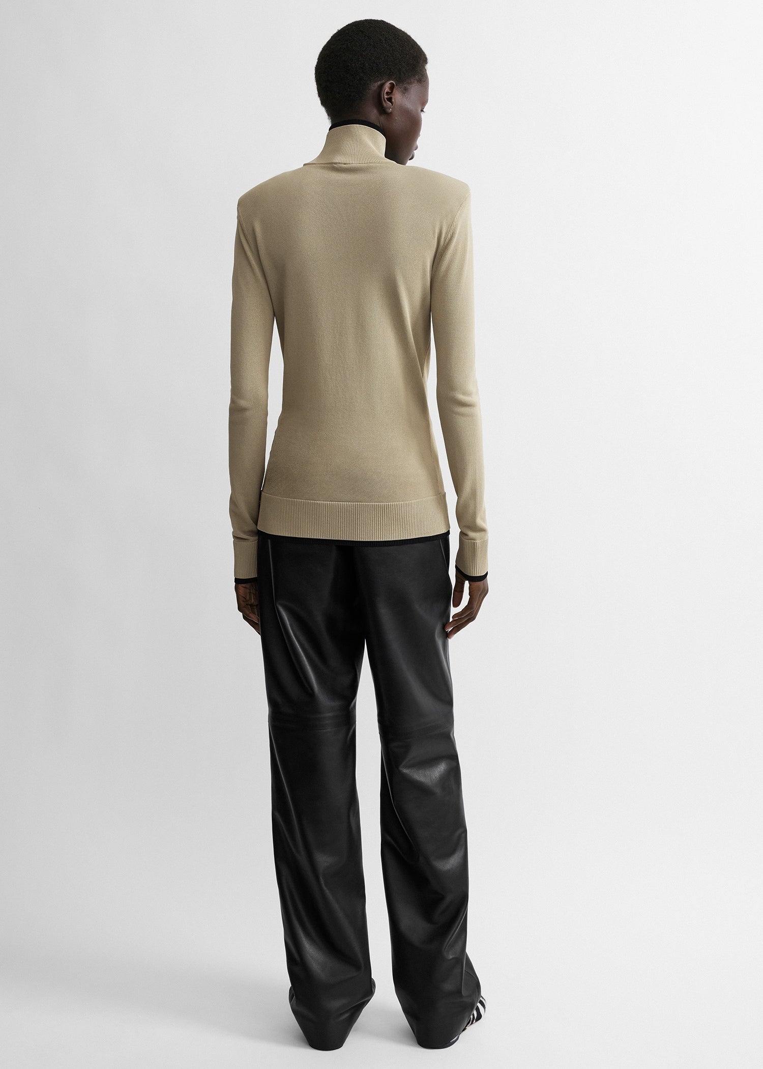 Fitted ribbed top sage