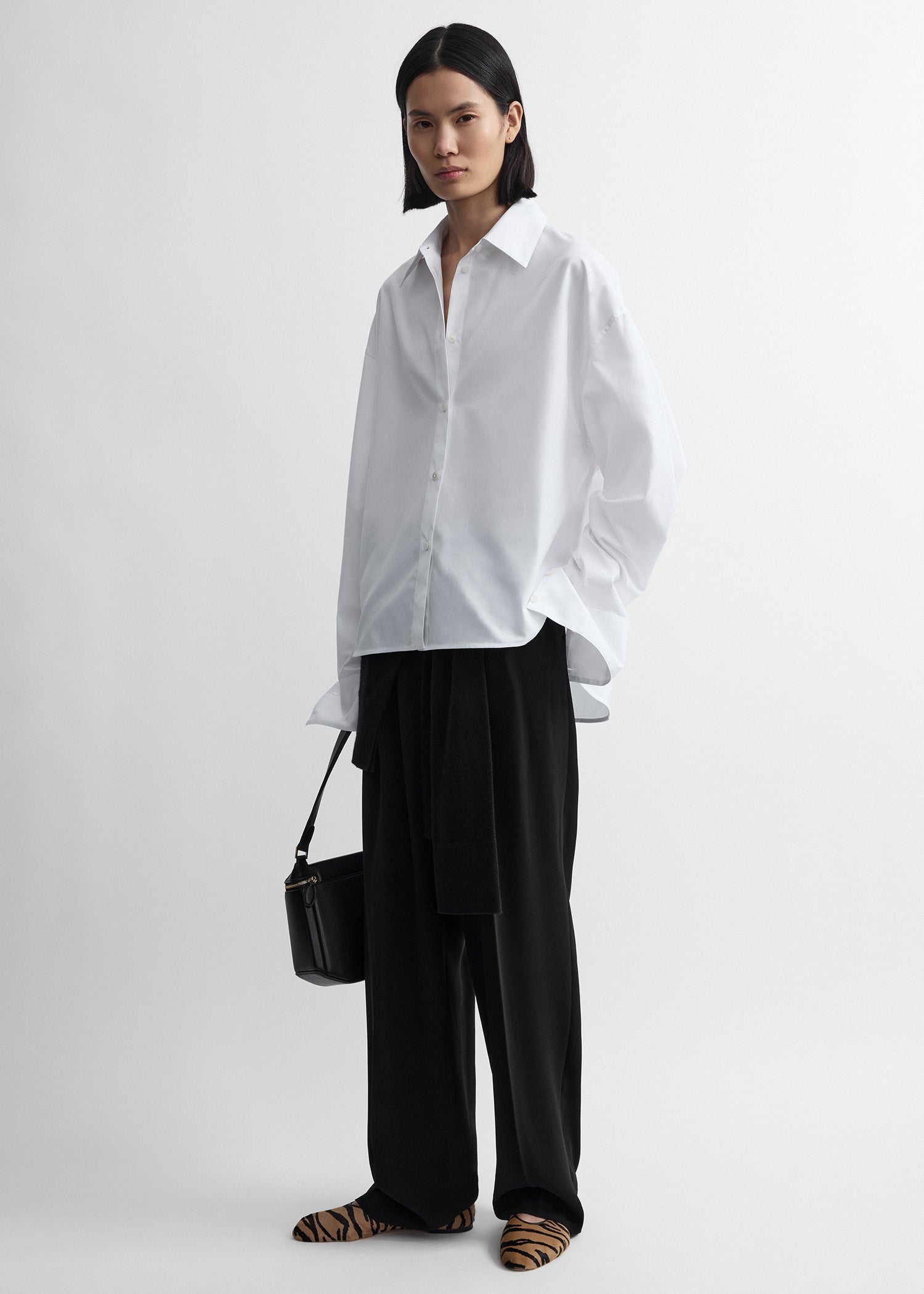 Boxy poplin shirt white