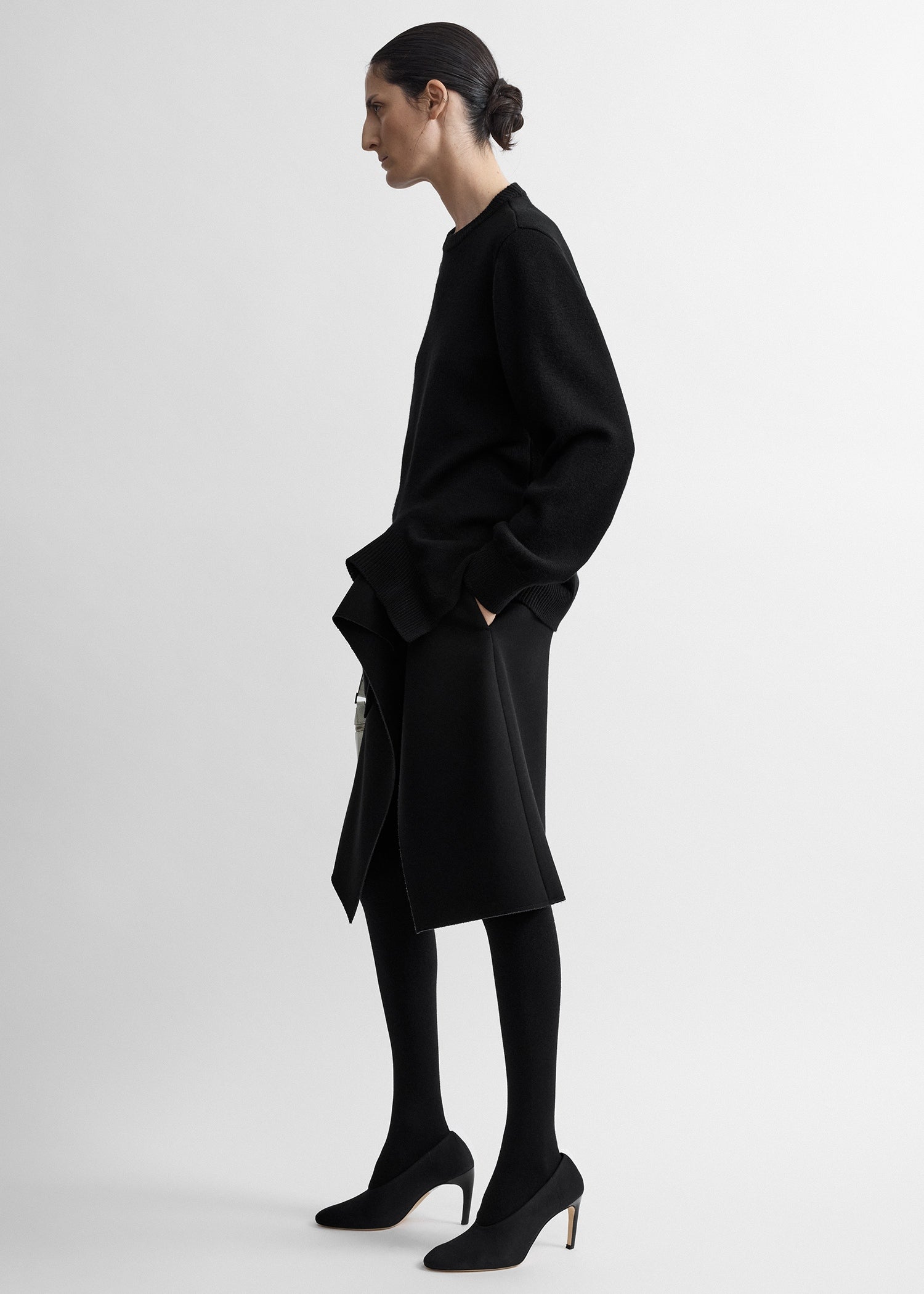 Asymmetric cashmere knit black