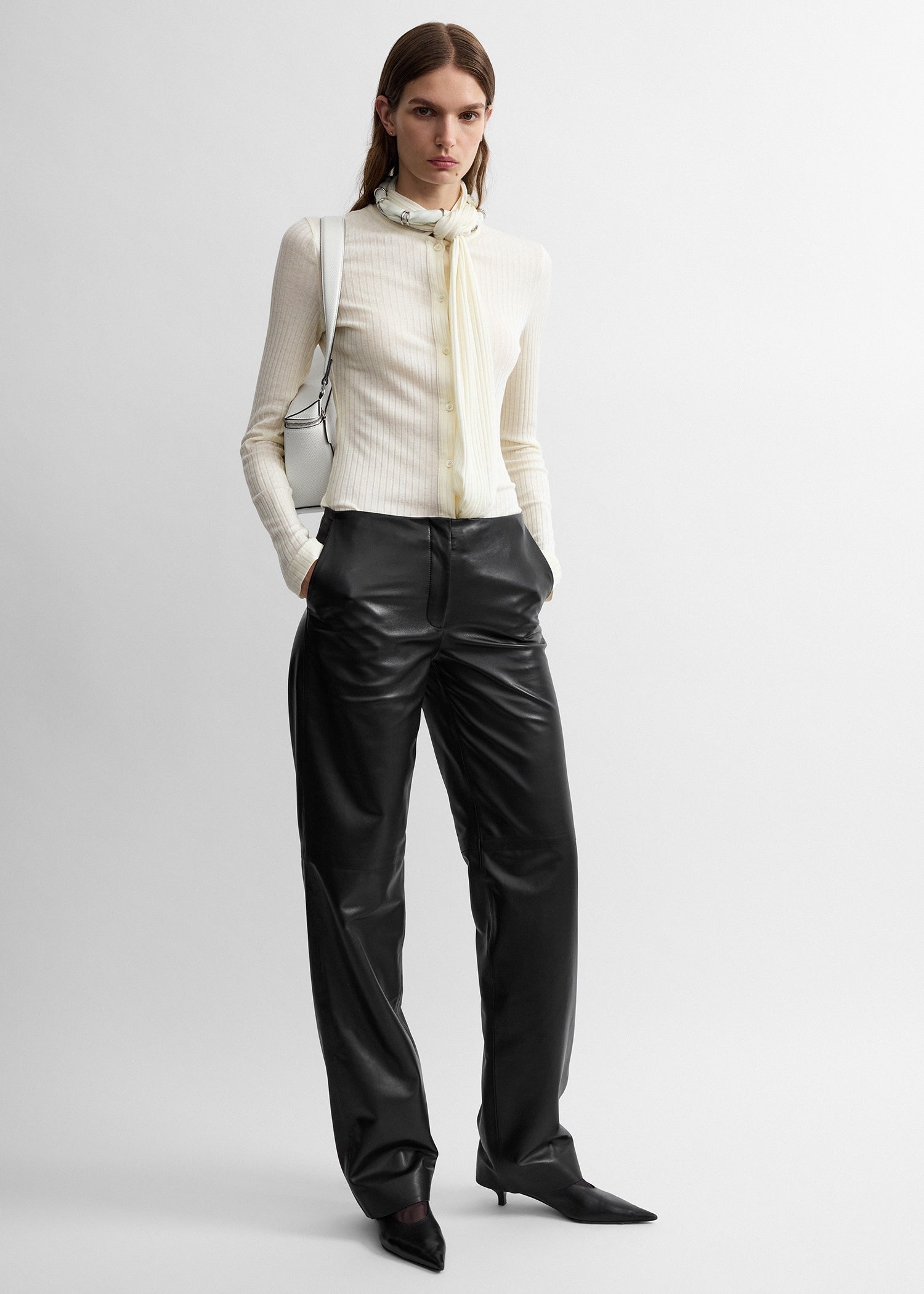 Ribbed bow blouse ecru