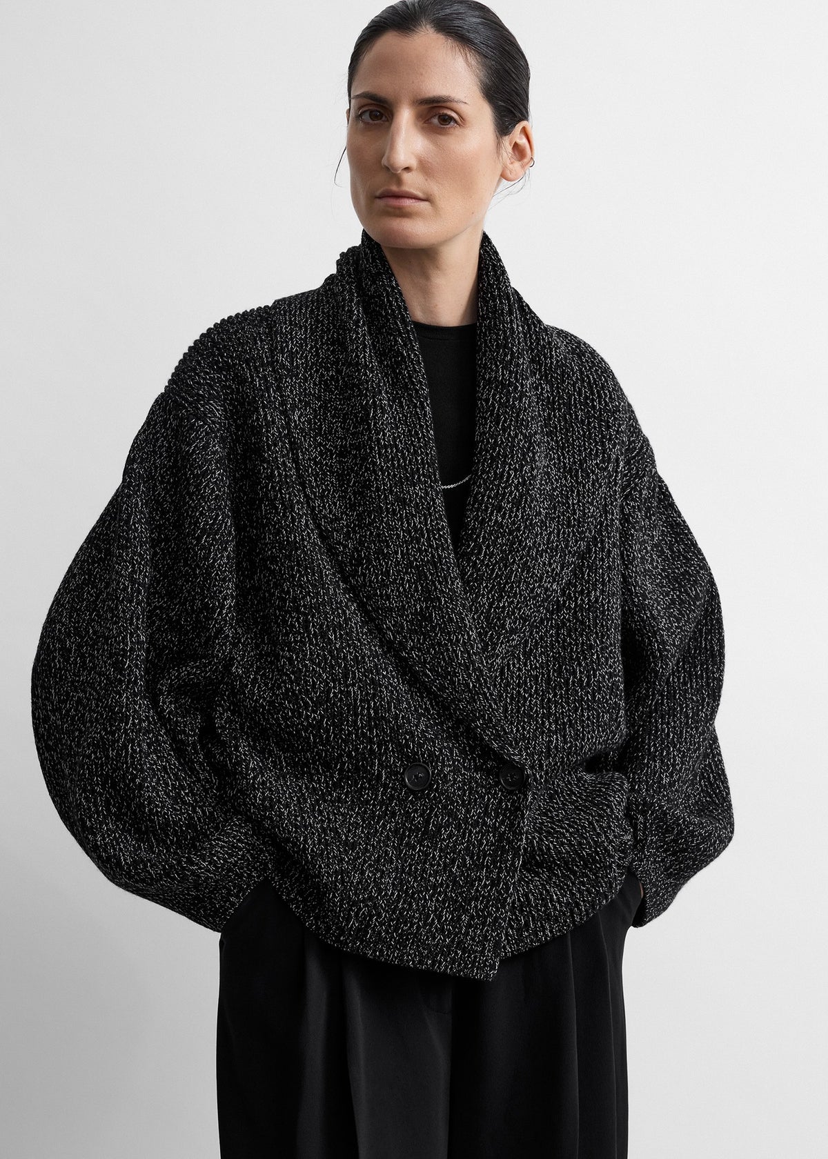 Shawl-lapel cardigan black/white