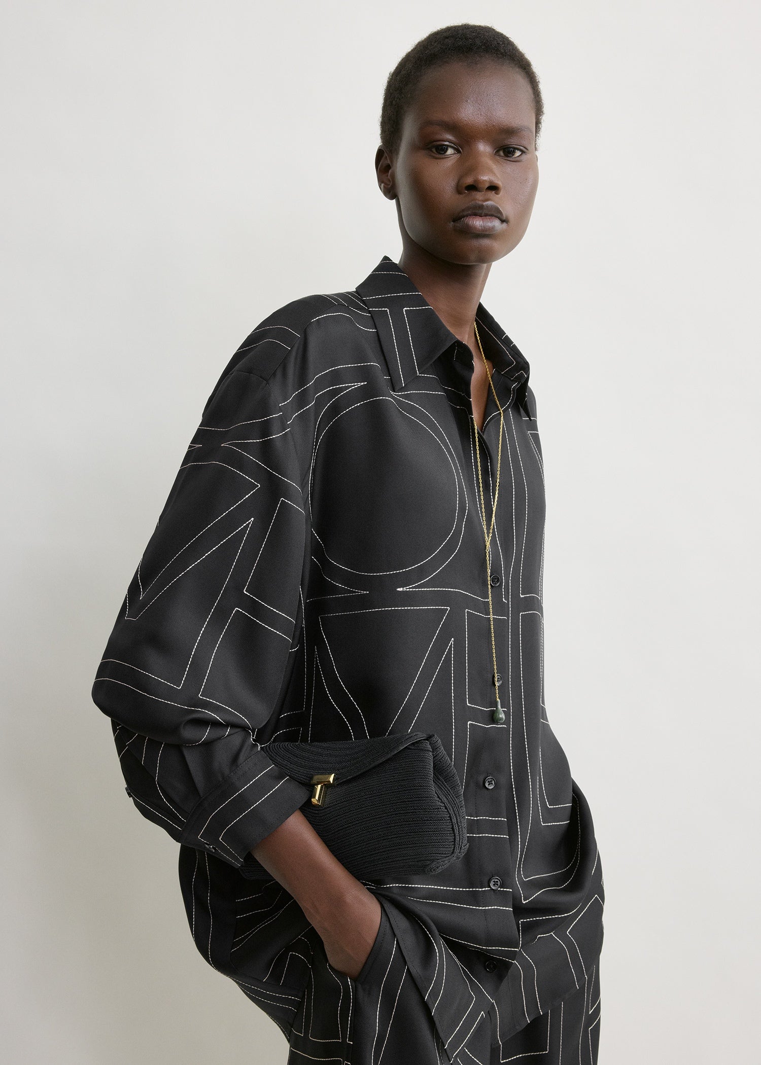 Classic embroidered shirt black – TOTEME