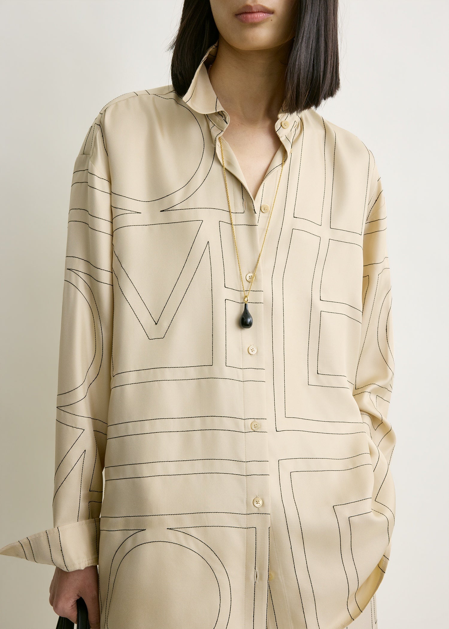 Classic embroidered shirt ivory