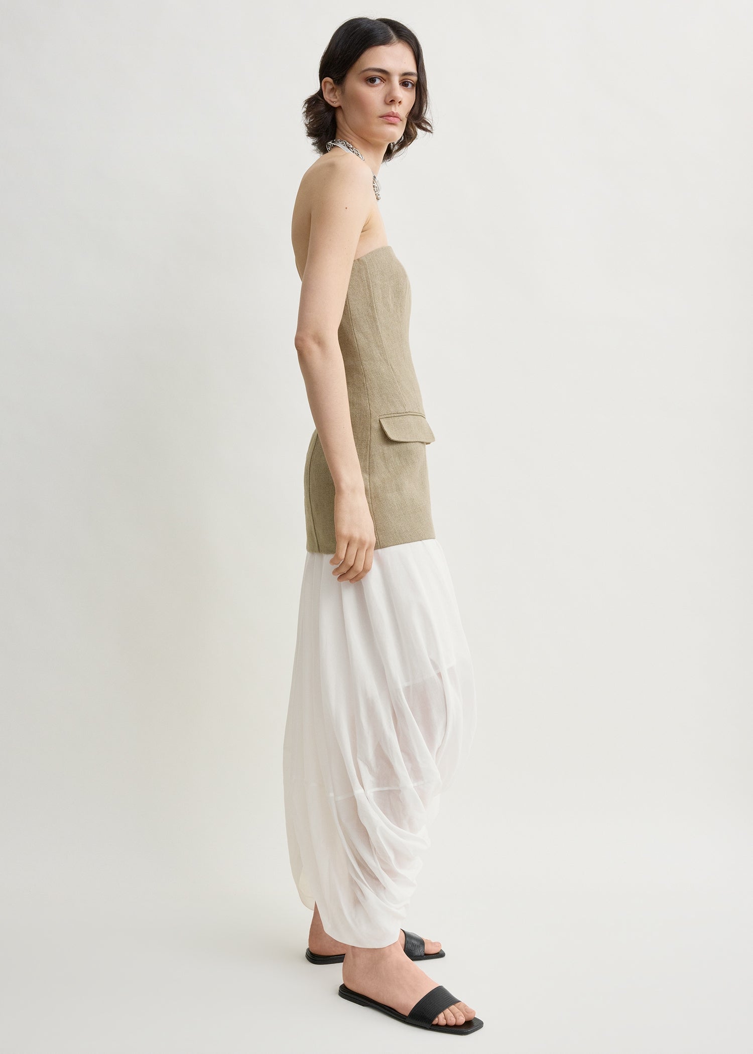 Strapless linen pocket top beige