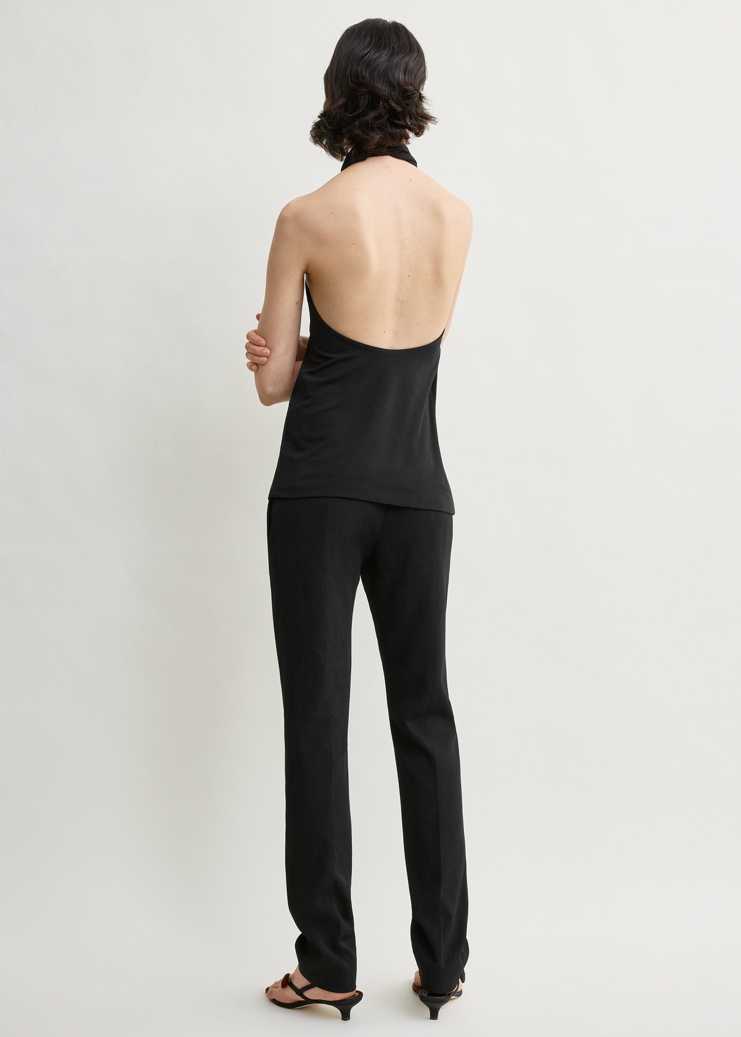 Twisted jersey halter top black