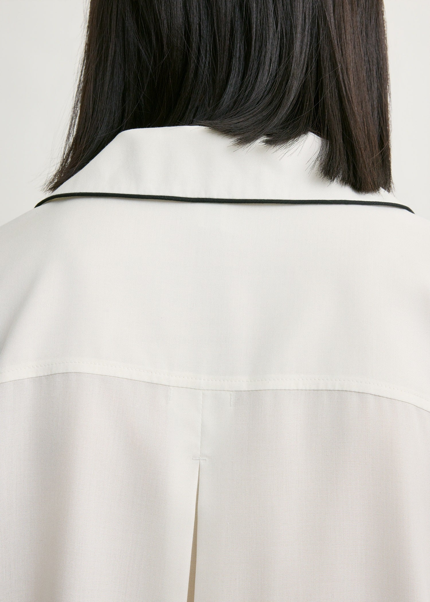 Piped pj top off-white