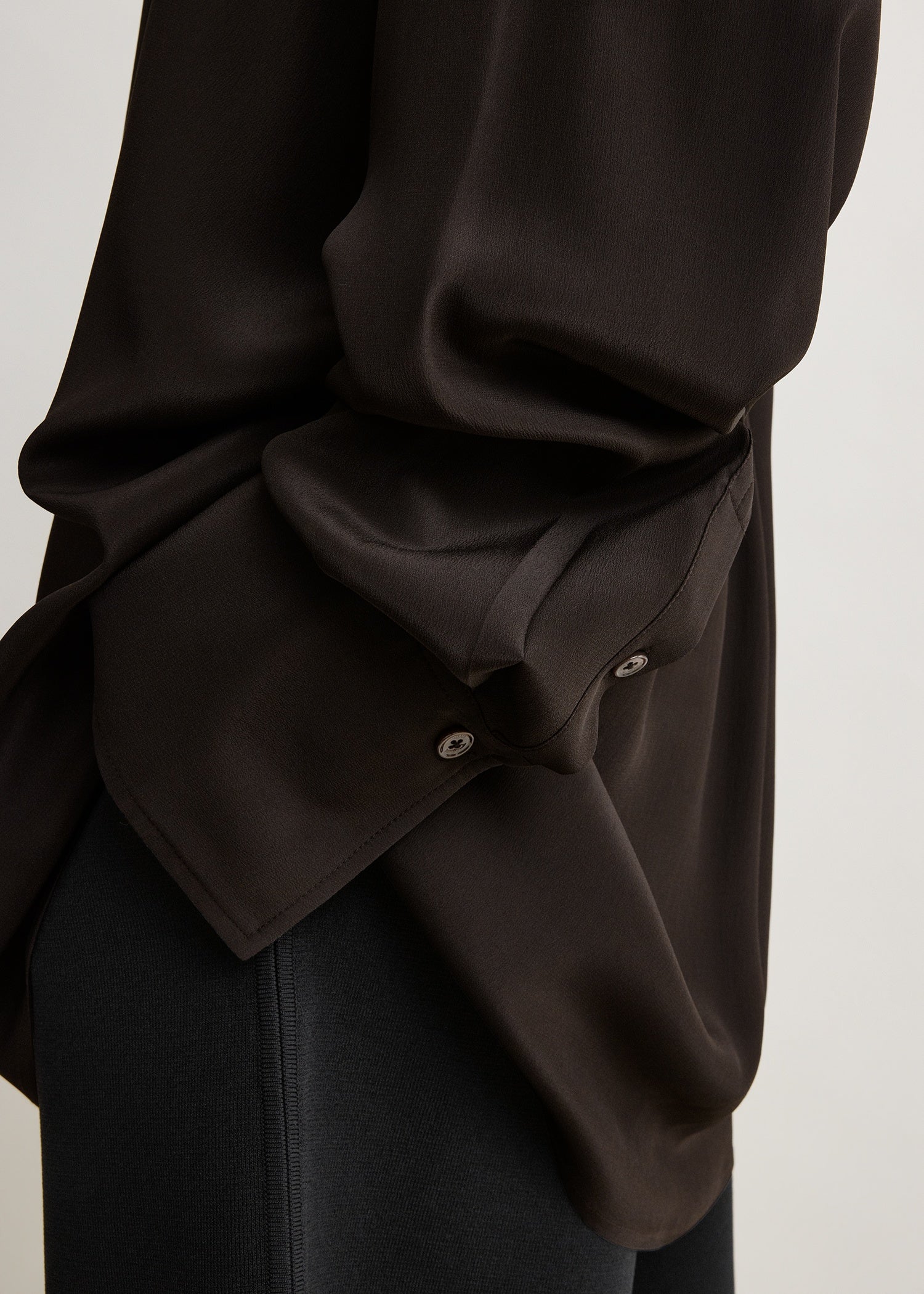 Silk crepe shirt brown