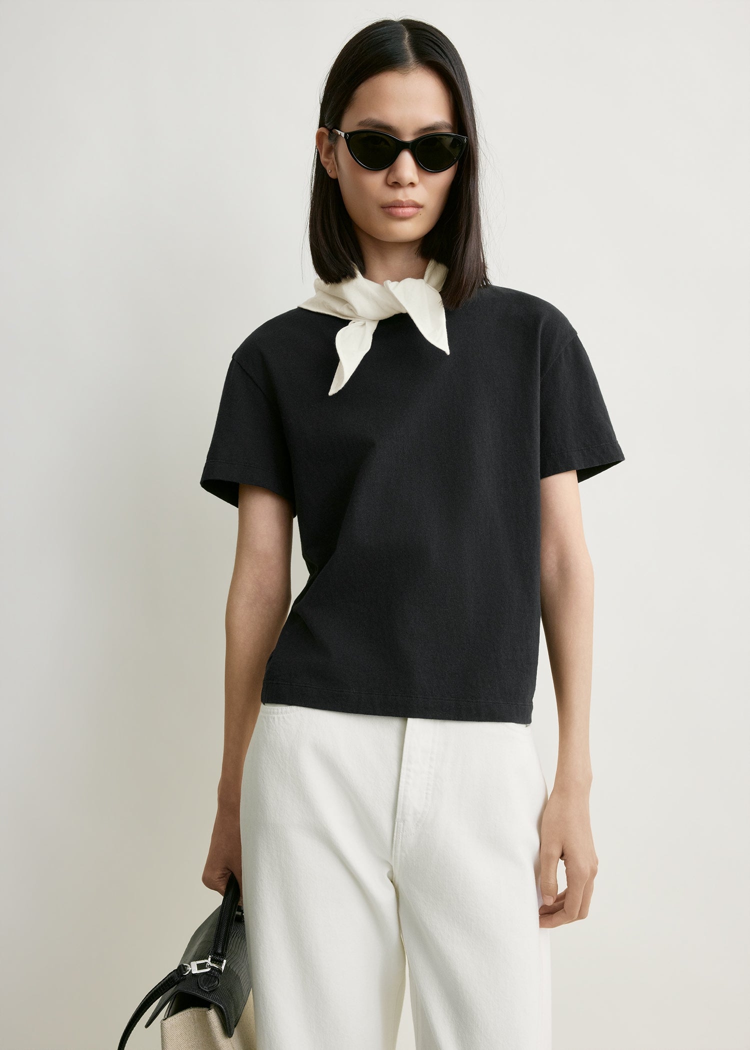 Scarf tee black/ecru