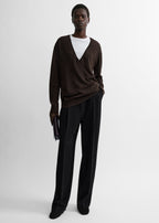Fine v-neck knit fondante