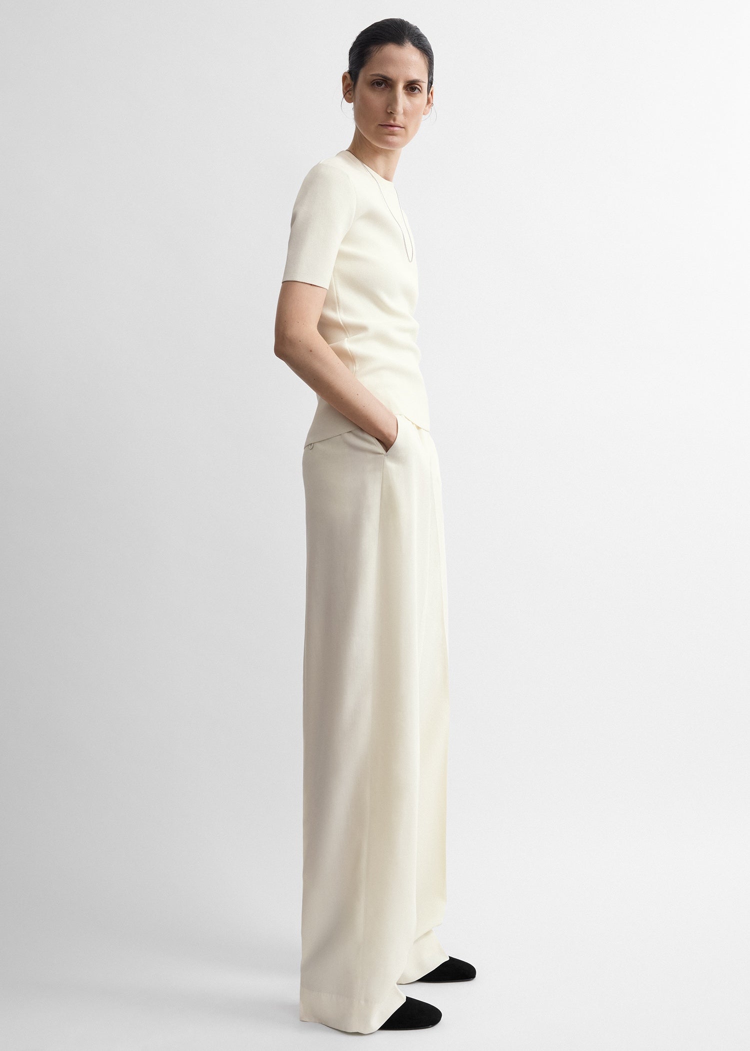 High-waist trousers ecru