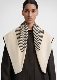 Centered monogram silk scarf créme