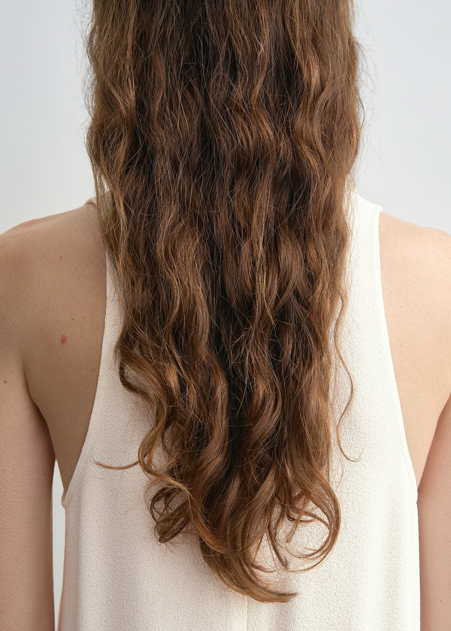 Scoop-neck sablé dress macadamia