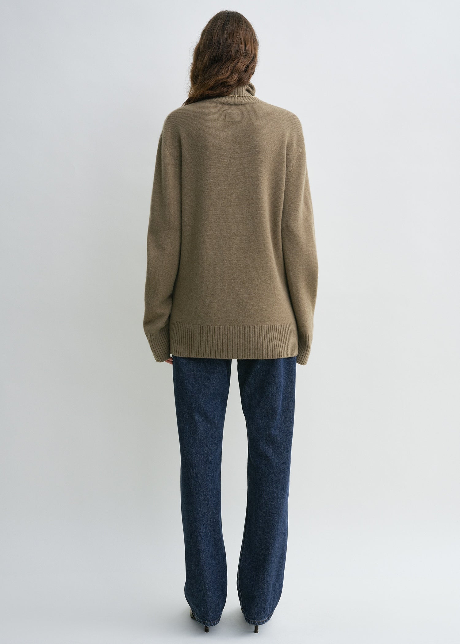 Cashmere turtleneck hazel – TOTEME