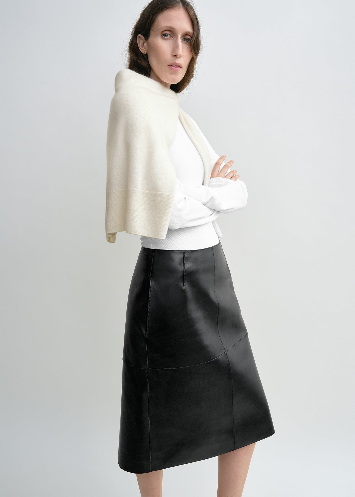 Compact cotton top white