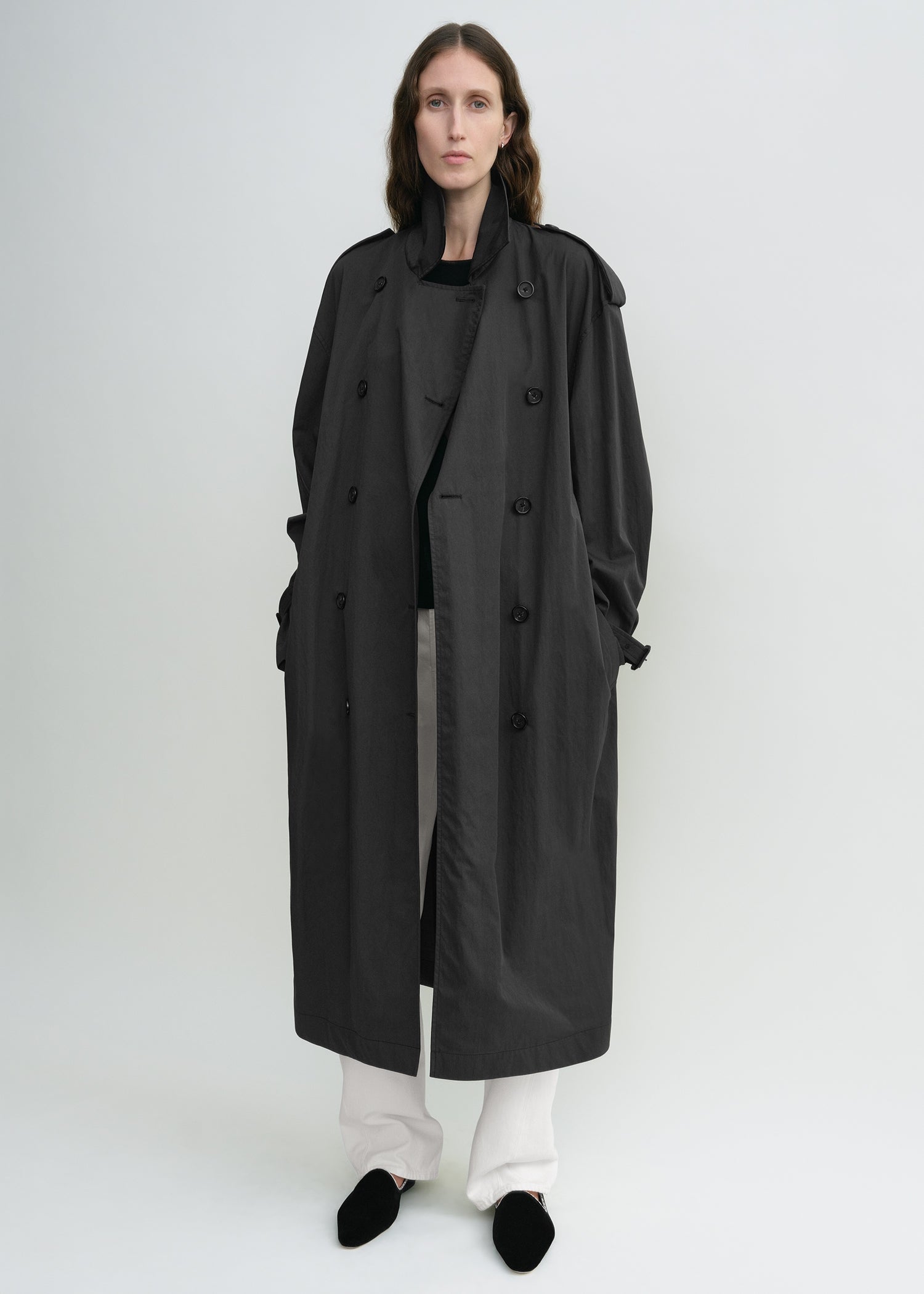 Crisp summer trench washed black – TOTEME - Main Image