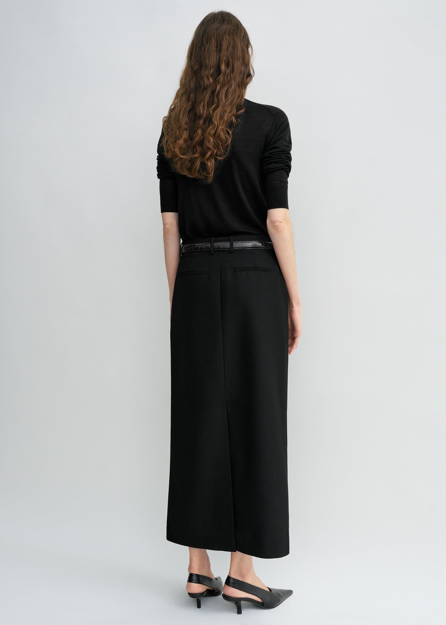 Low-waist straight skirt black